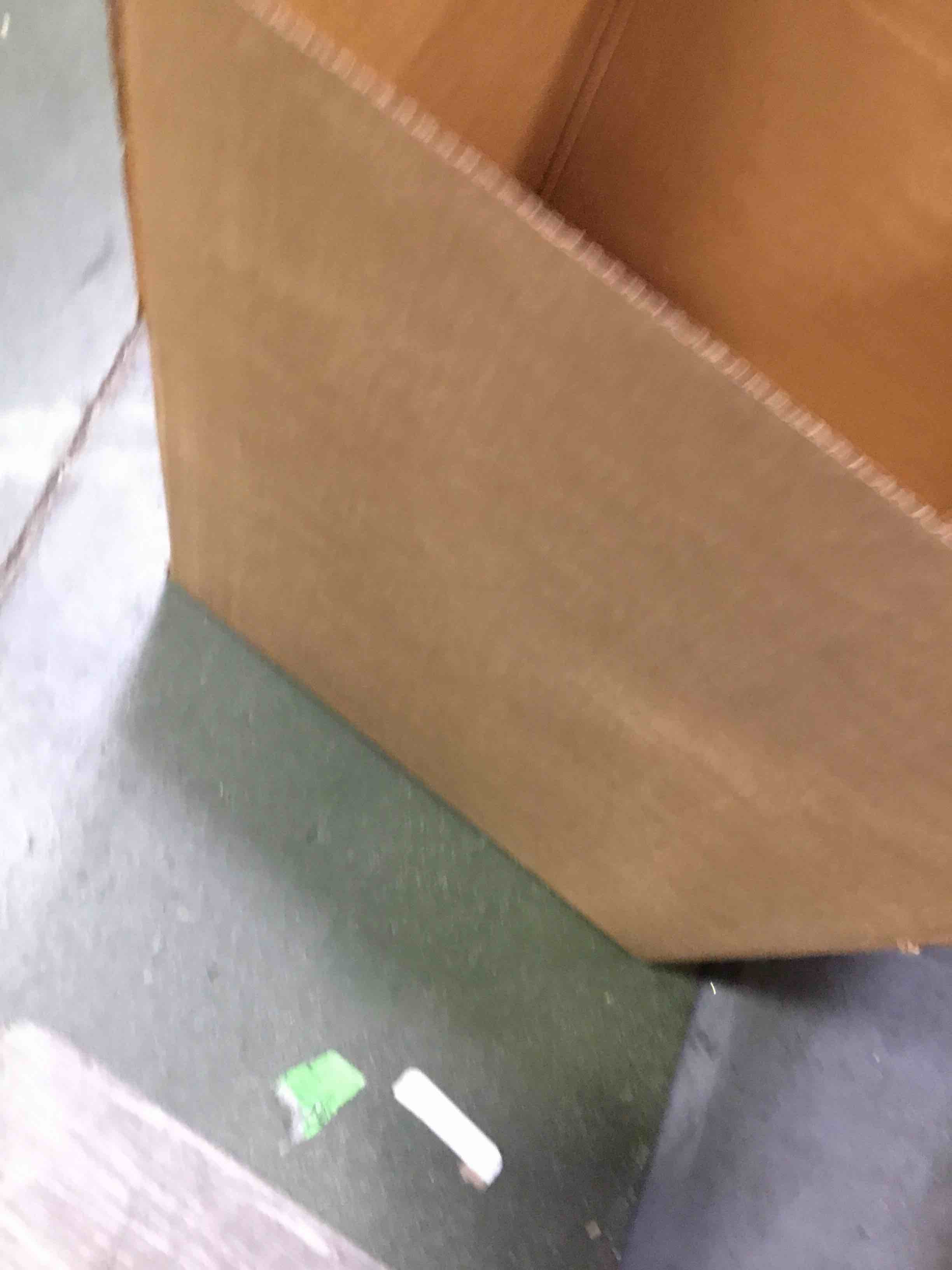 https://s3.amazonaws.com/lotting-images-prod/bidfta/GRN5325861_1688041997670.jpeg