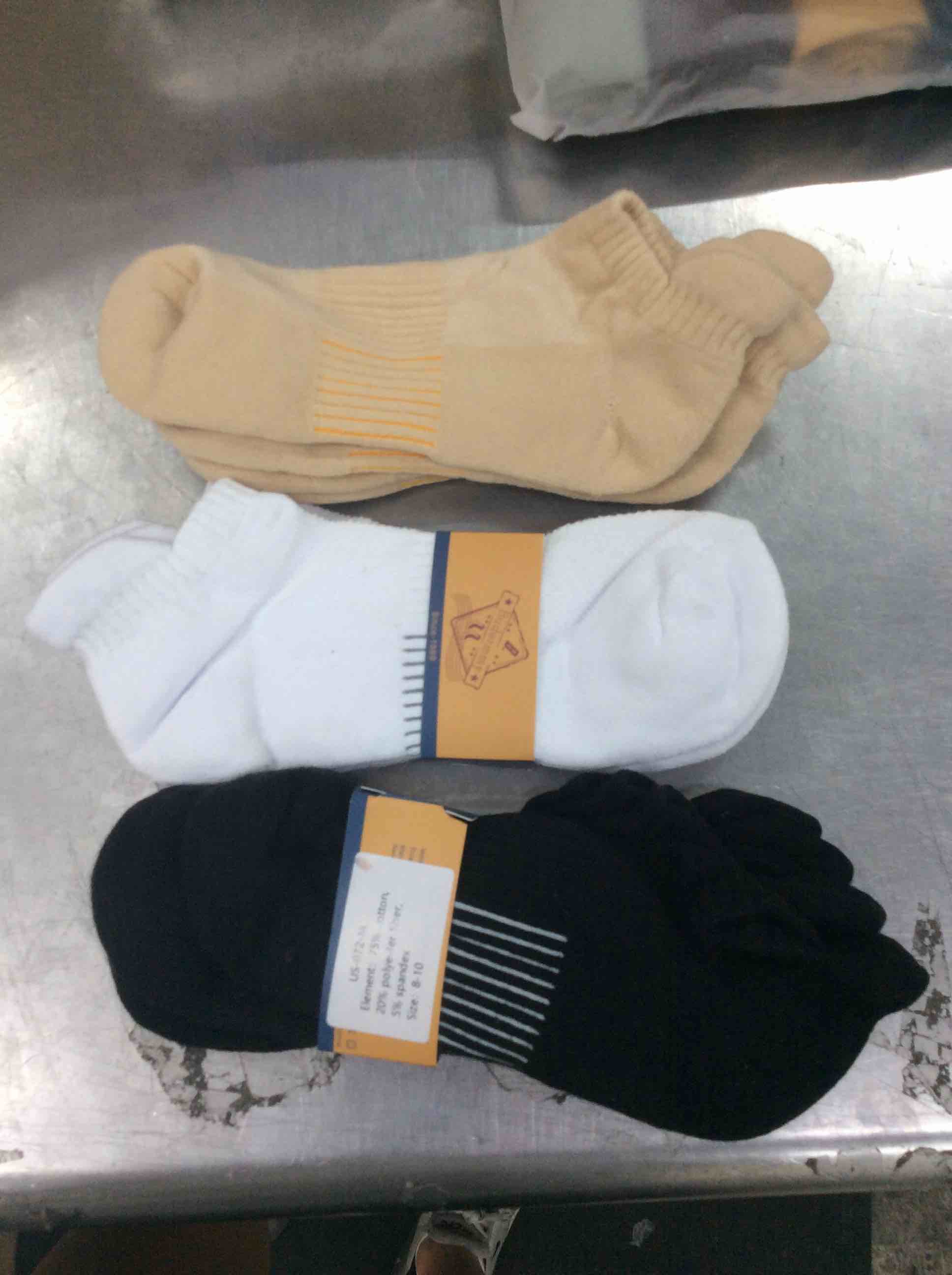 https://s3.amazonaws.com/lotting-images-prod/bidfta/GRN5332222_1696613815566.jpeg