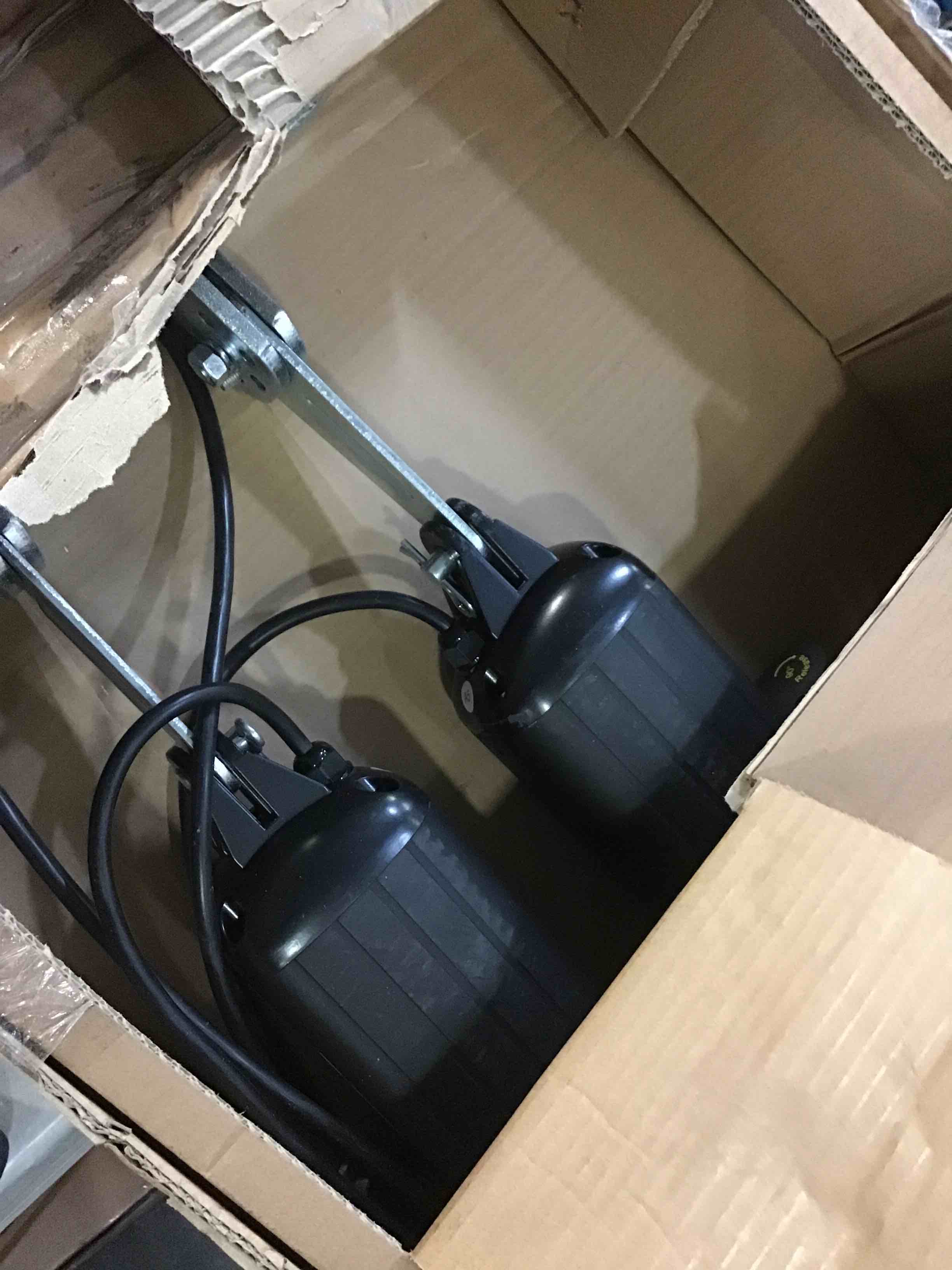 https://s3.amazonaws.com/lotting-images-prod/bidfta/GRN5336964_1689609223628.jpeg