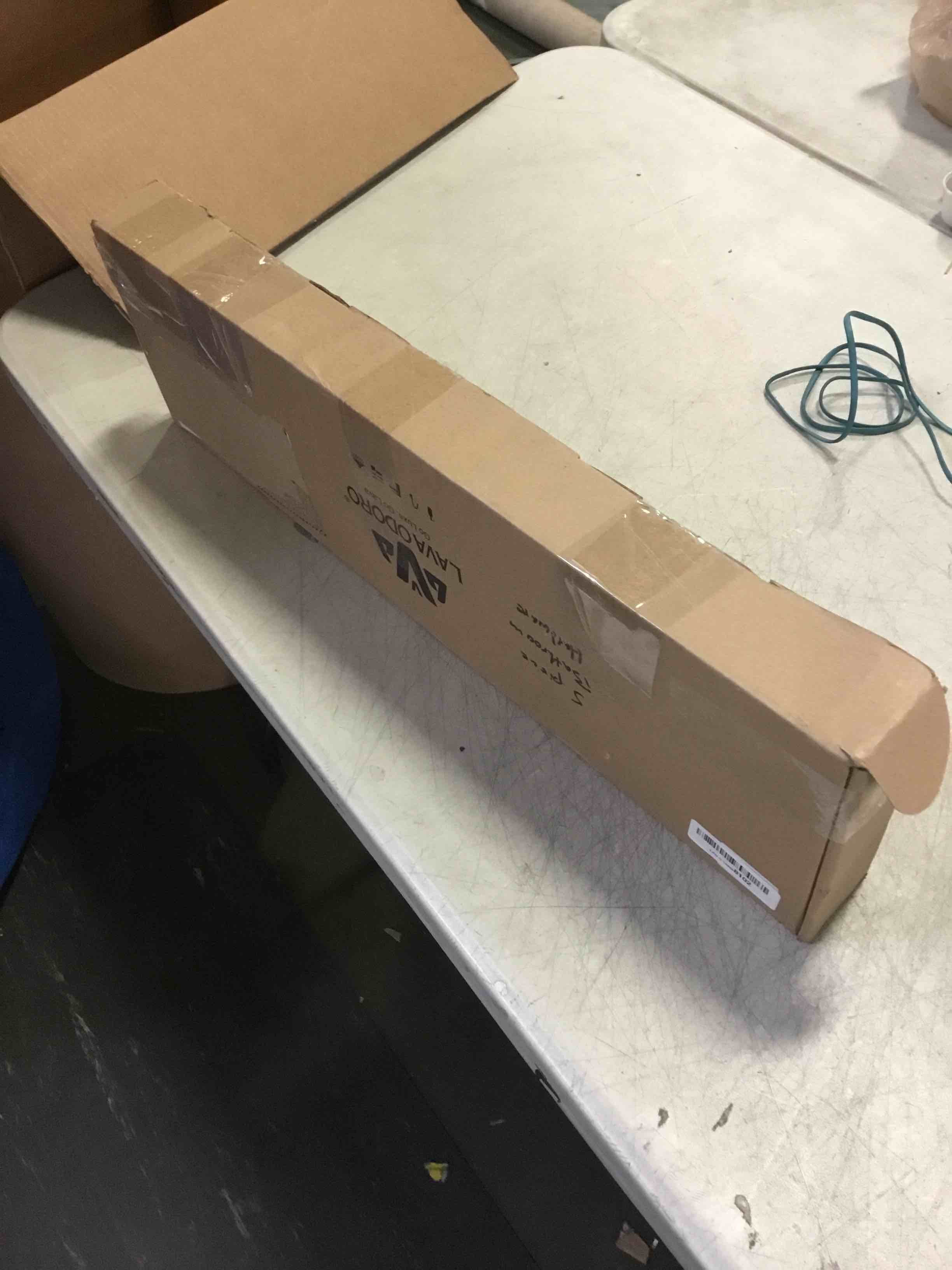https://s3.amazonaws.com/lotting-images-prod/bidfta/GRN5340498_1687879315042.jpeg