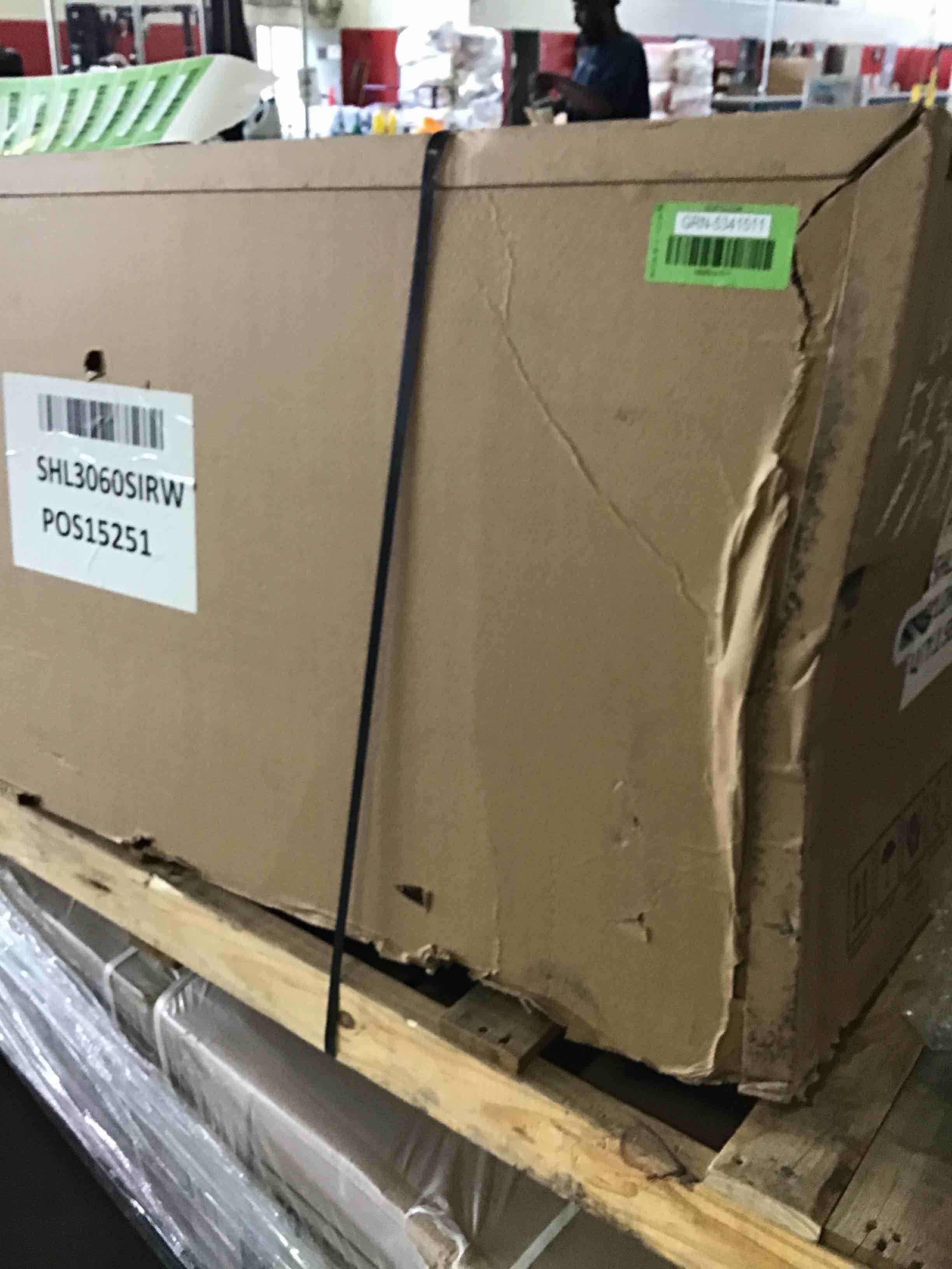 https://s3.amazonaws.com/lotting-images-prod/bidfta/GRN5341511_1690397165289.jpeg