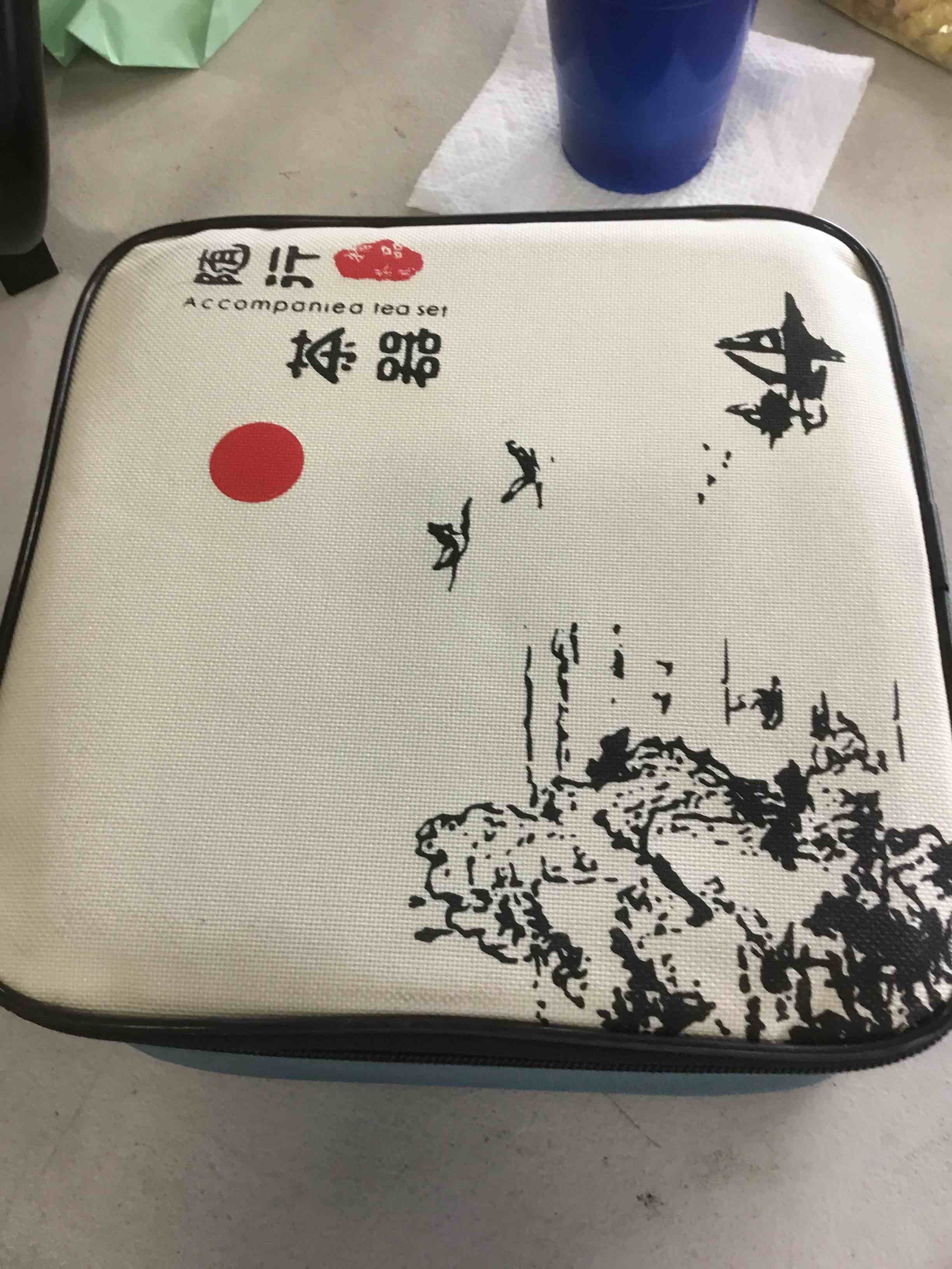 Ceramic Kungfu Tea Set,Portable Travel Tea Set with Teapot,Teacups,Tea Canister,Tea Tray and Travel Bag,Suitable for Travel, Home,Outdoor and Office (Red)