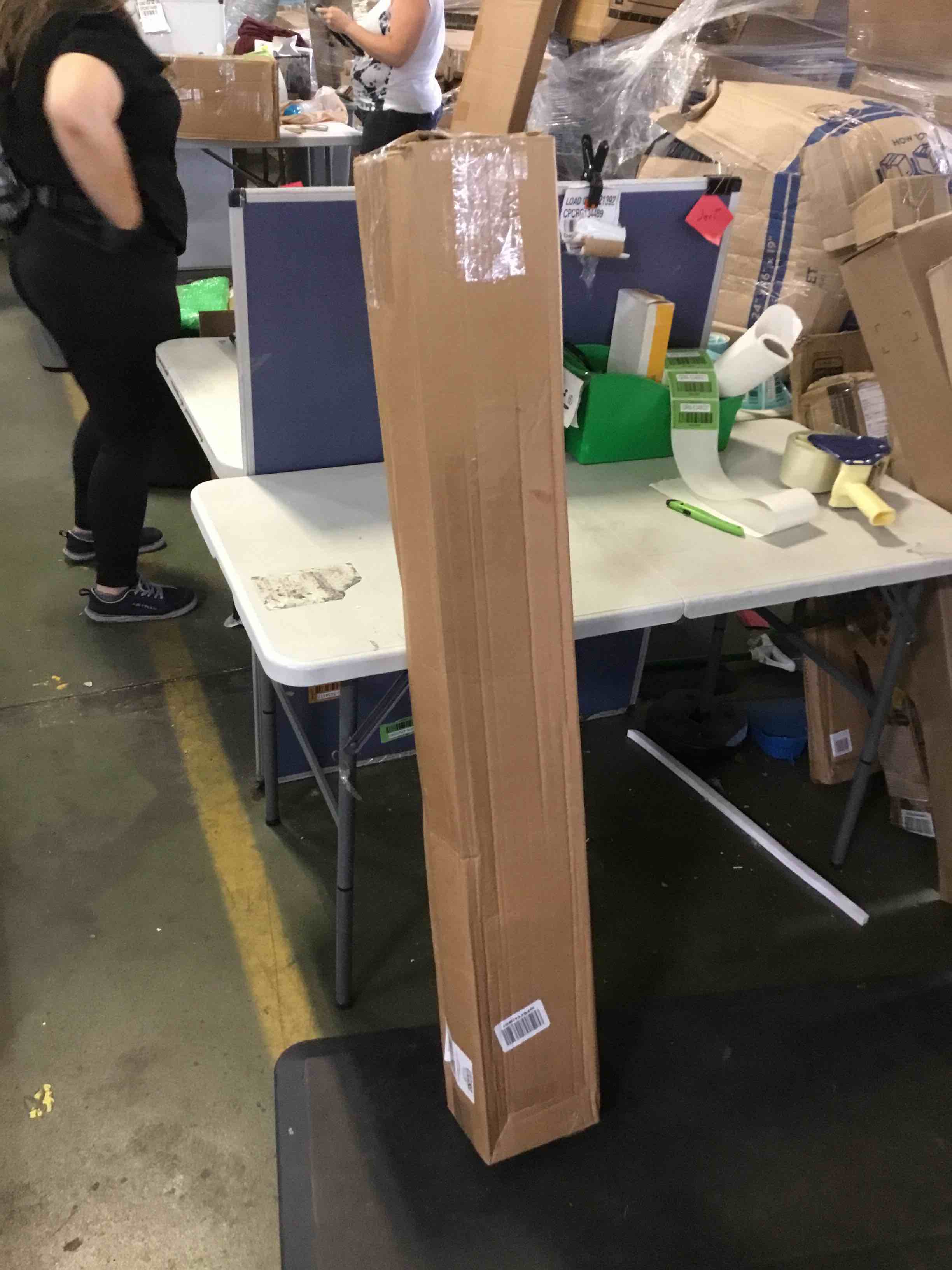 https://s3.amazonaws.com/lotting-images-prod/bidfta/GRN5348019_1692373497528.jpeg