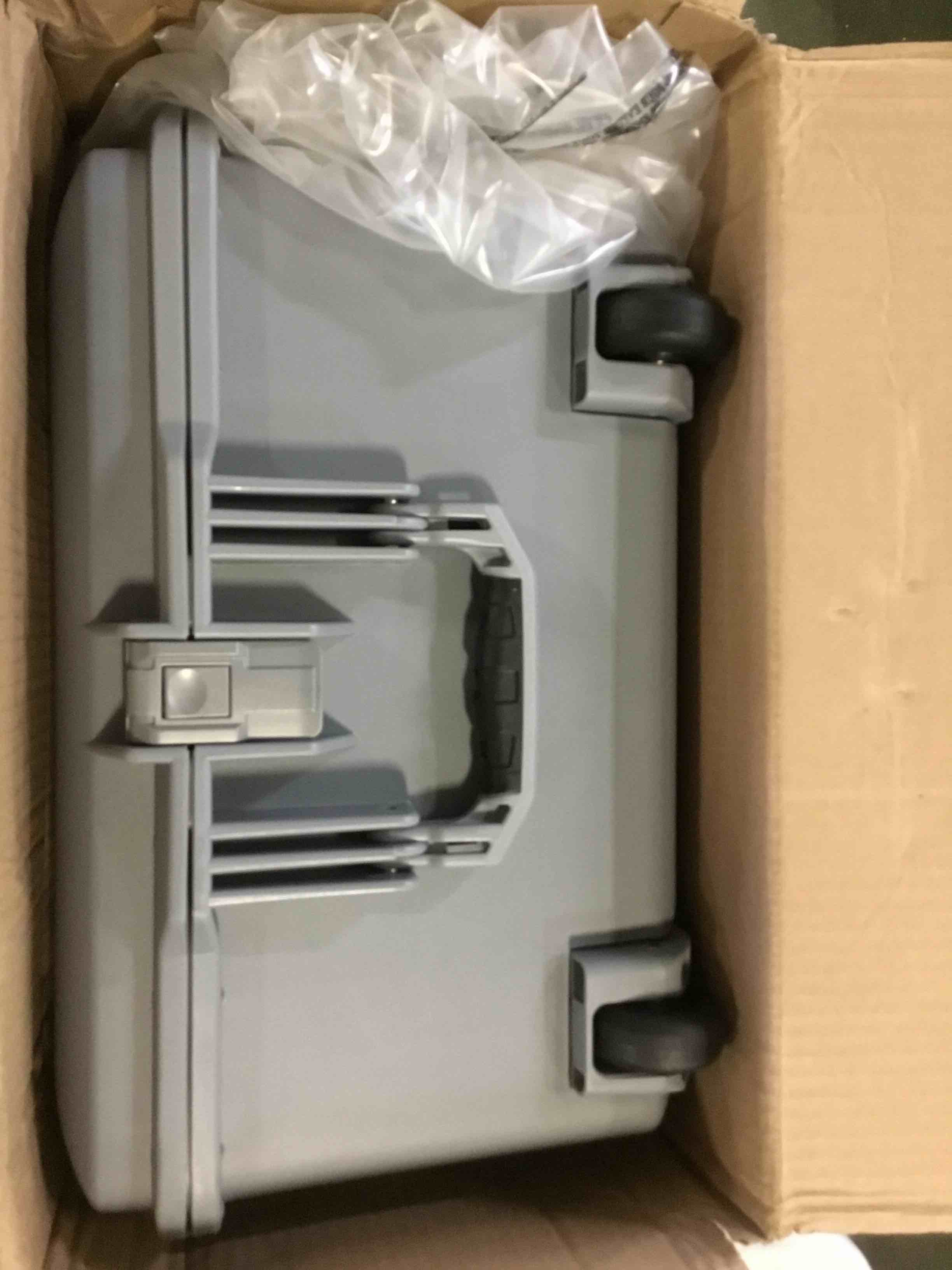 https://s3.amazonaws.com/lotting-images-prod/bidfta/GRN5348048_1692383277582.jpeg
