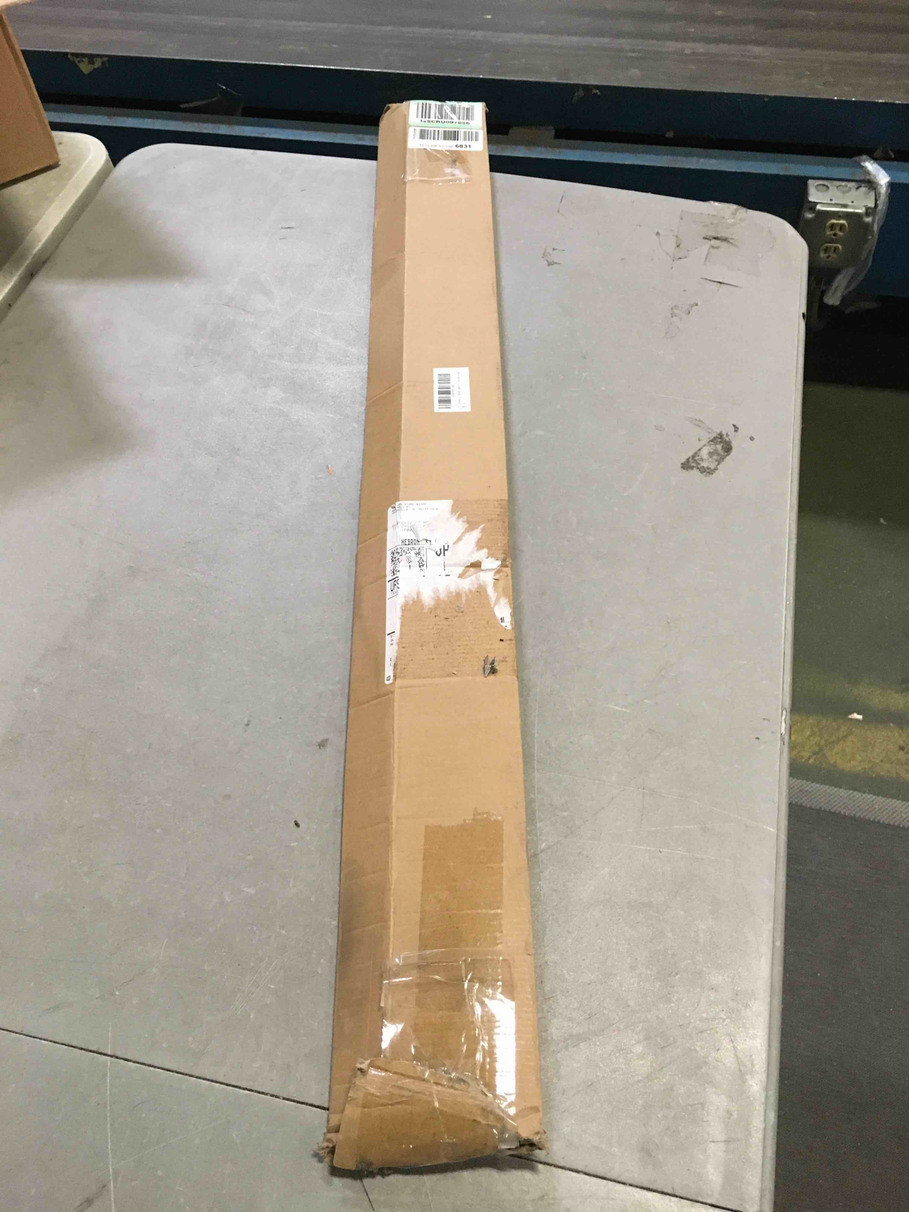 https://s3.amazonaws.com/lotting-images-prod/bidfta/GRN5350204_1692961793399.jpeg