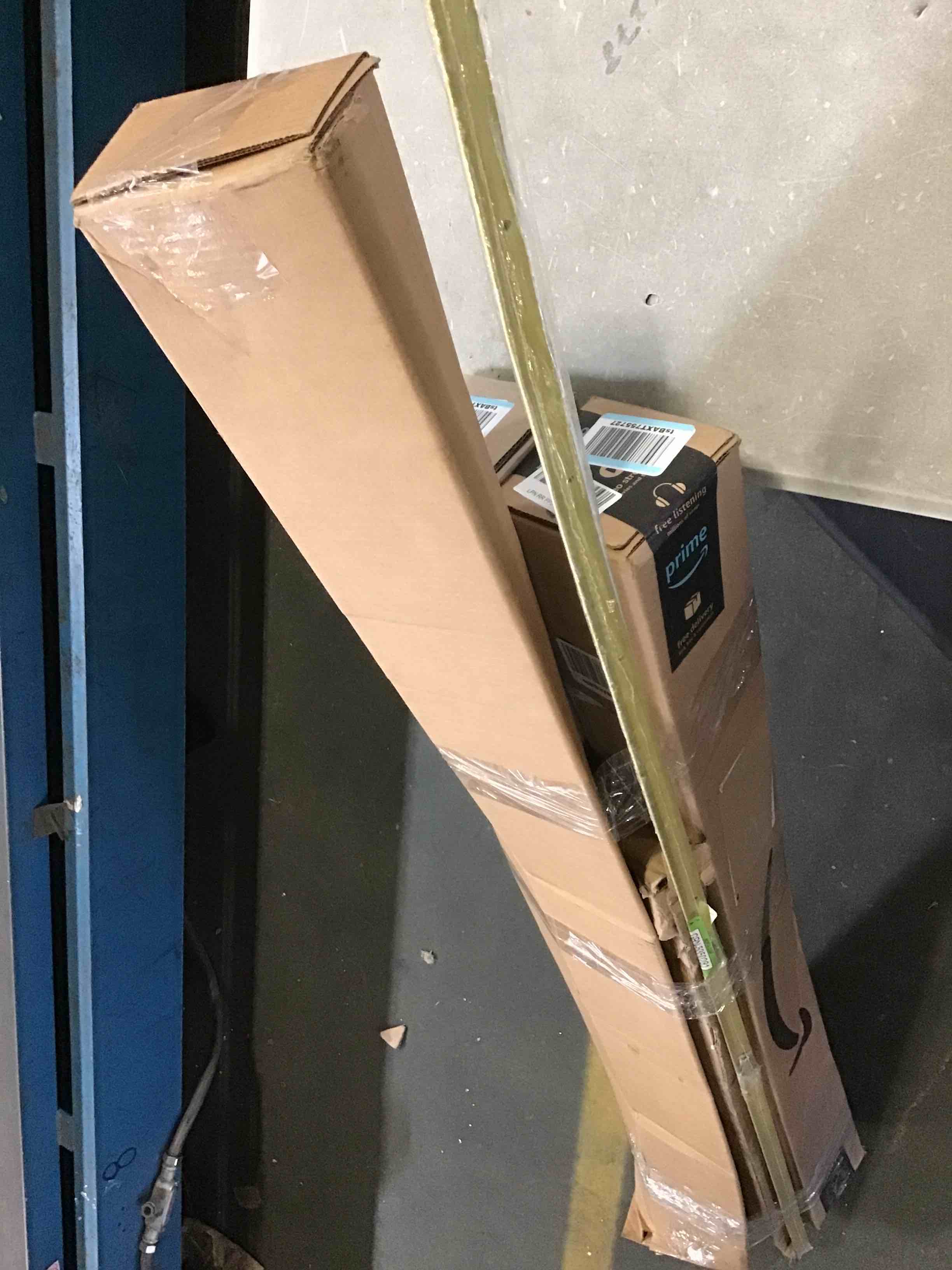 https://s3.amazonaws.com/lotting-images-prod/bidfta/GRN5350455_1693227009943.jpeg