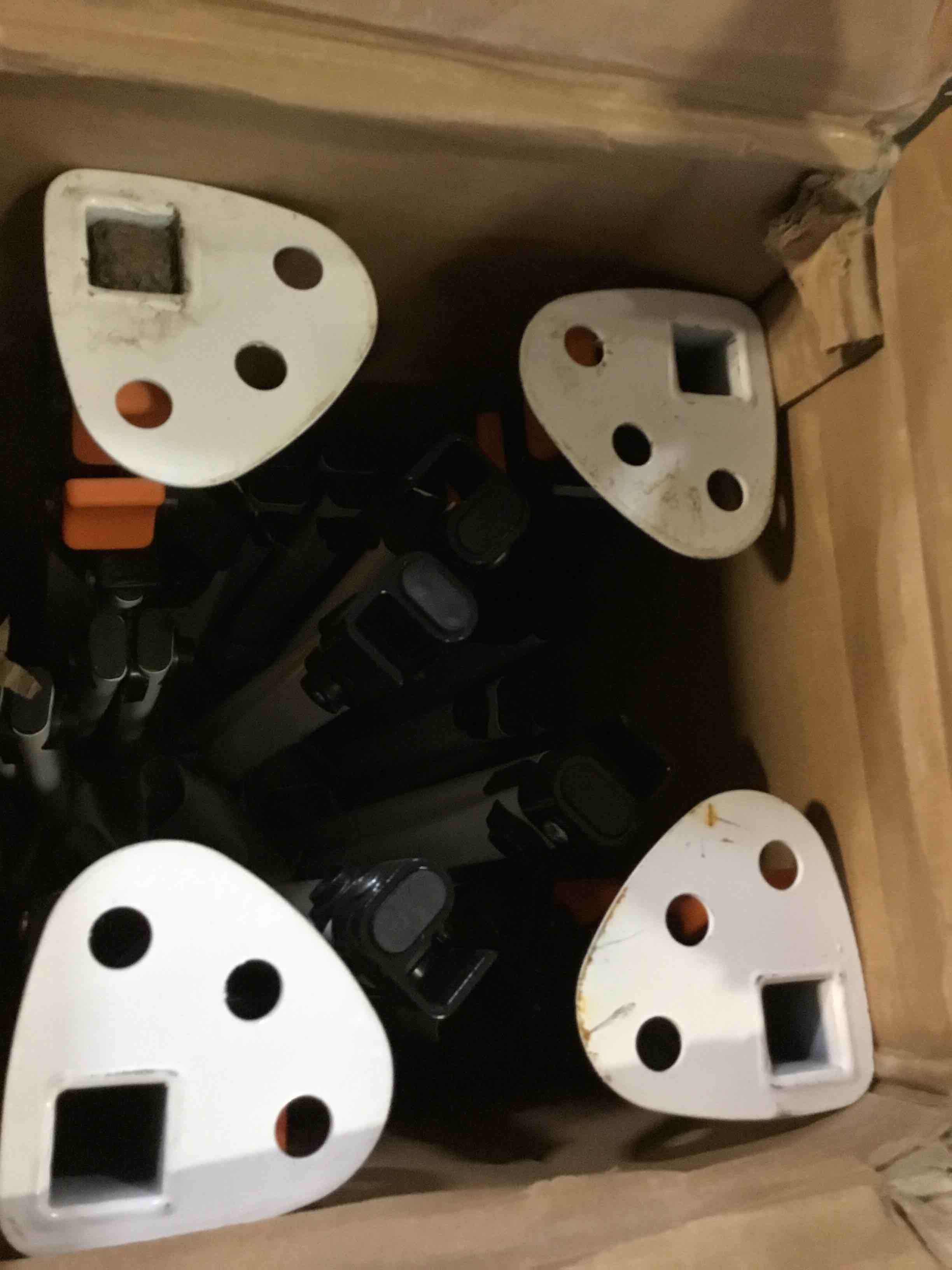https://s3.amazonaws.com/lotting-images-prod/bidfta/GRN5350922_1693567998859.jpeg