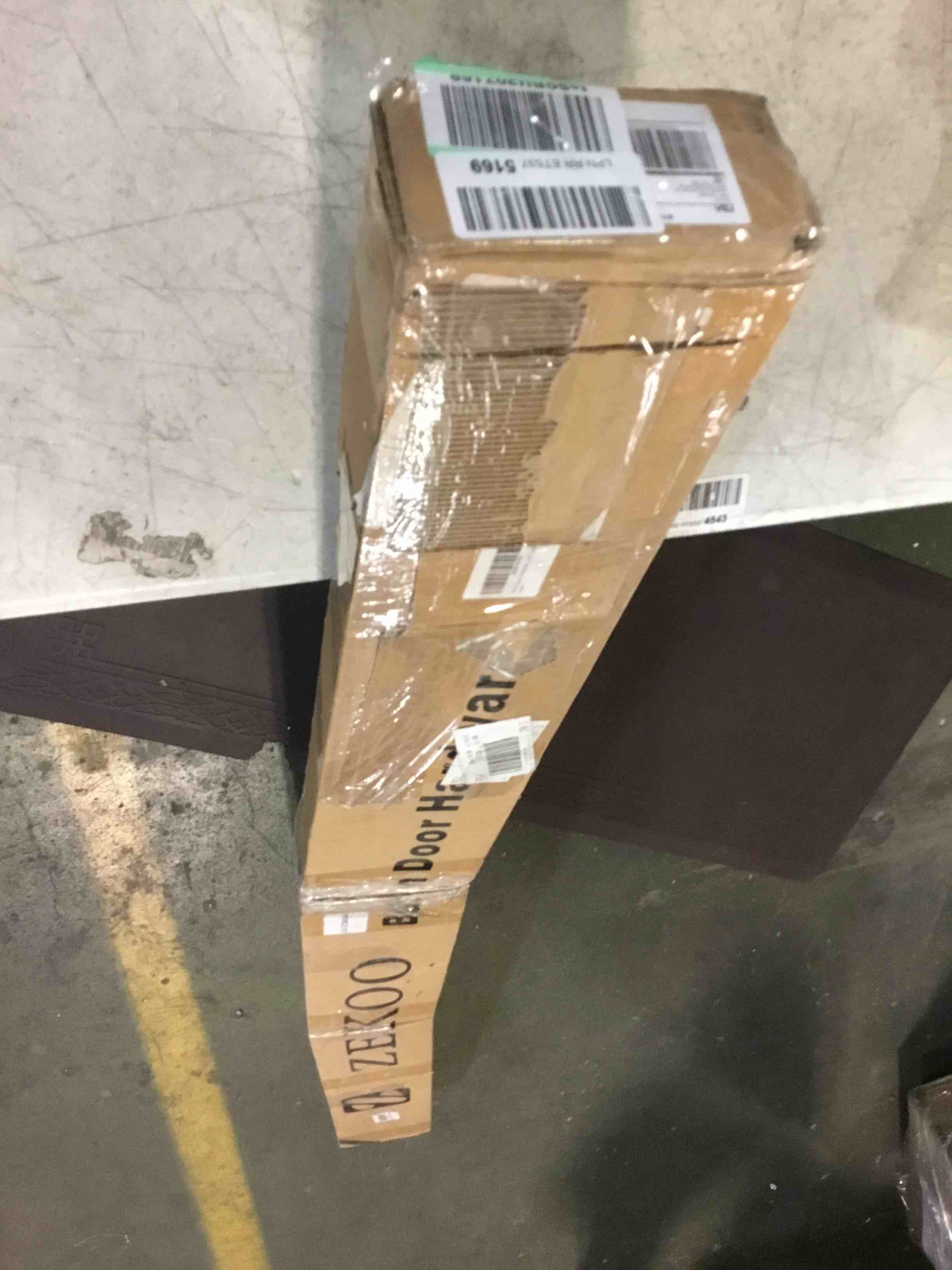 https://s3.amazonaws.com/lotting-images-prod/bidfta/GRN5350923_1693568132061.jpeg
