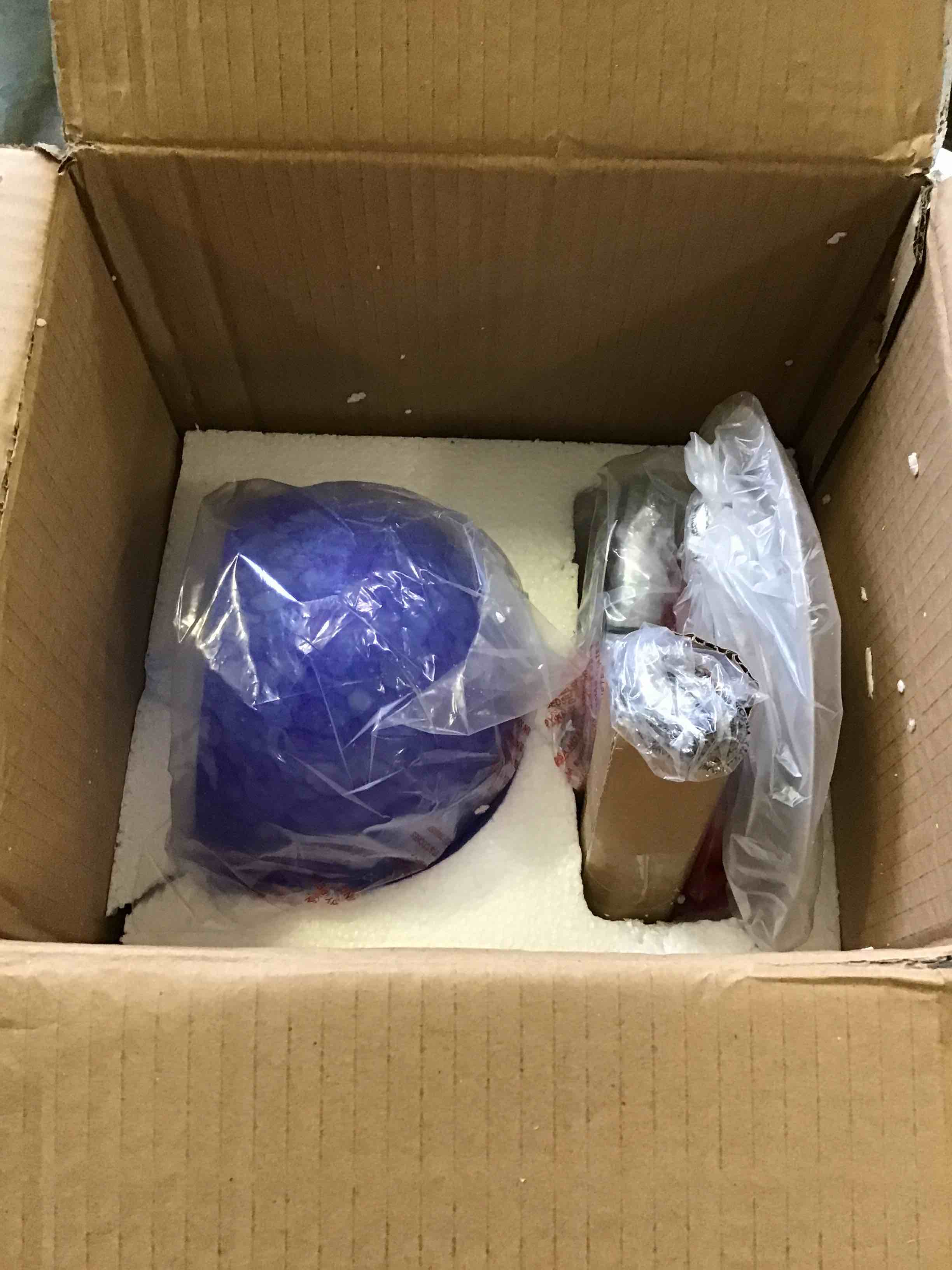 https://s3.amazonaws.com/lotting-images-prod/bidfta/GRN5354309_1692906974520.jpeg