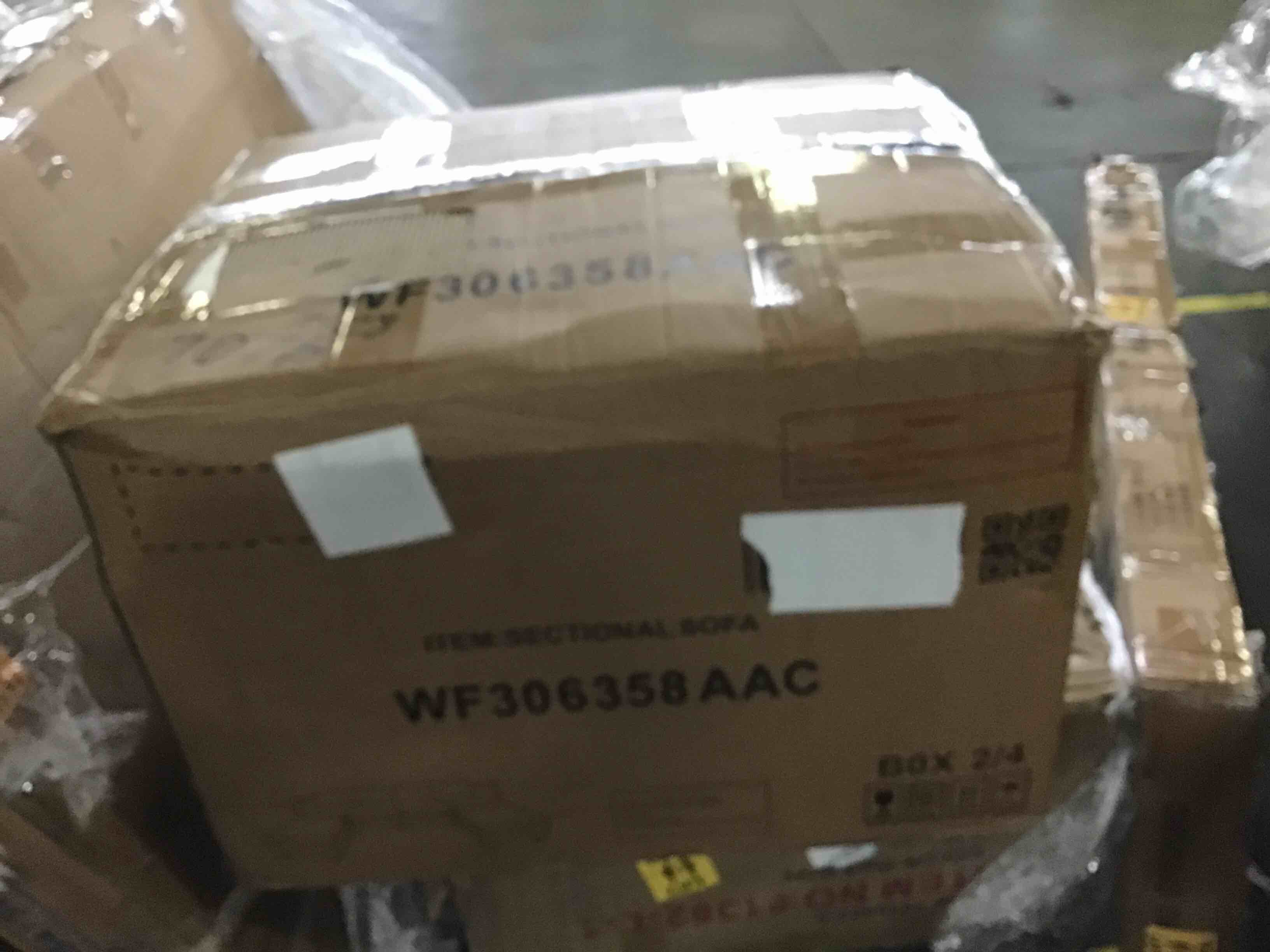 https://s3.amazonaws.com/lotting-images-prod/bidfta/GRN5355495_1692971525162.jpeg