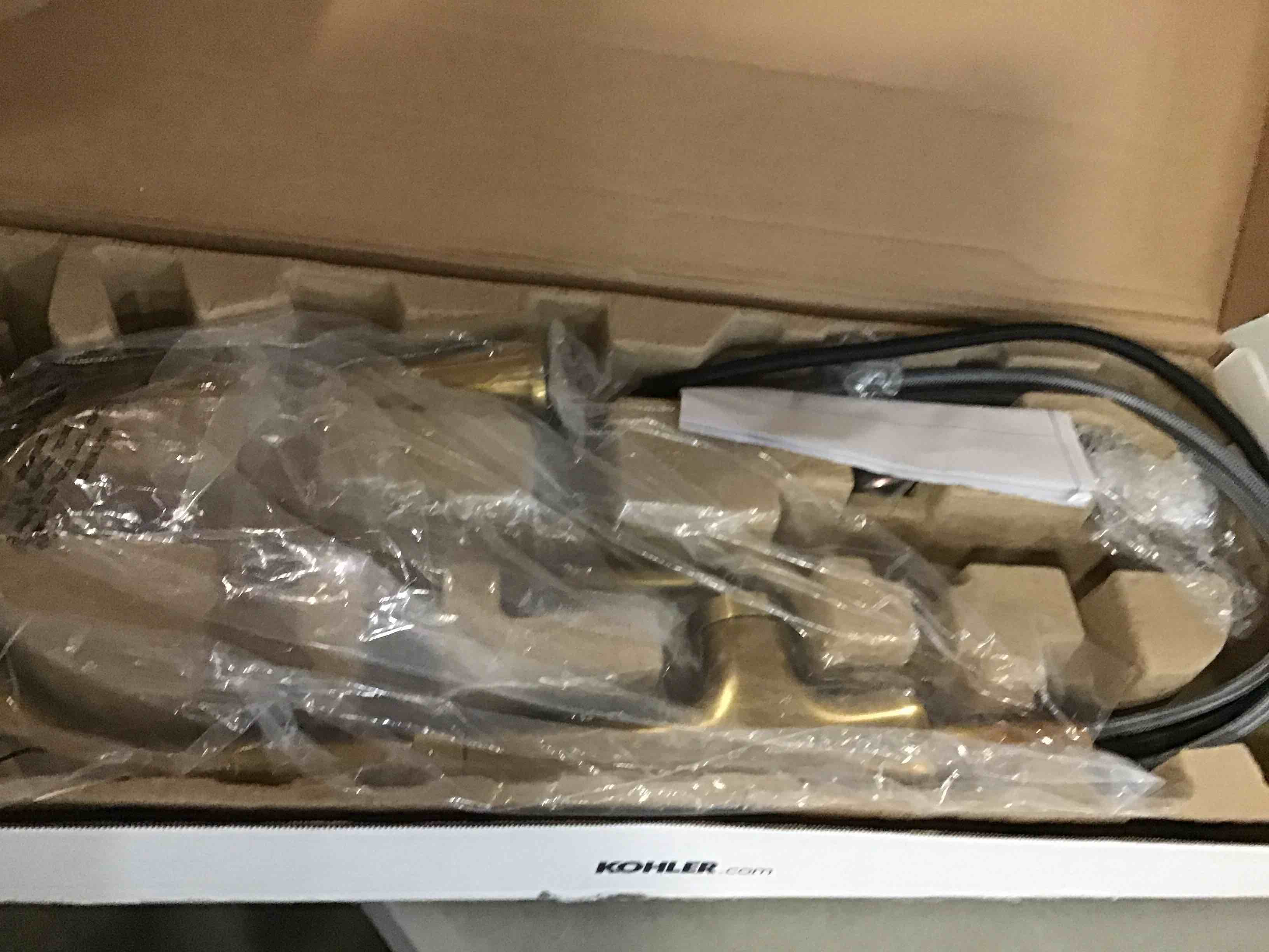 https://s3.amazonaws.com/lotting-images-prod/bidfta/GRN5356319_1693914588337.jpeg