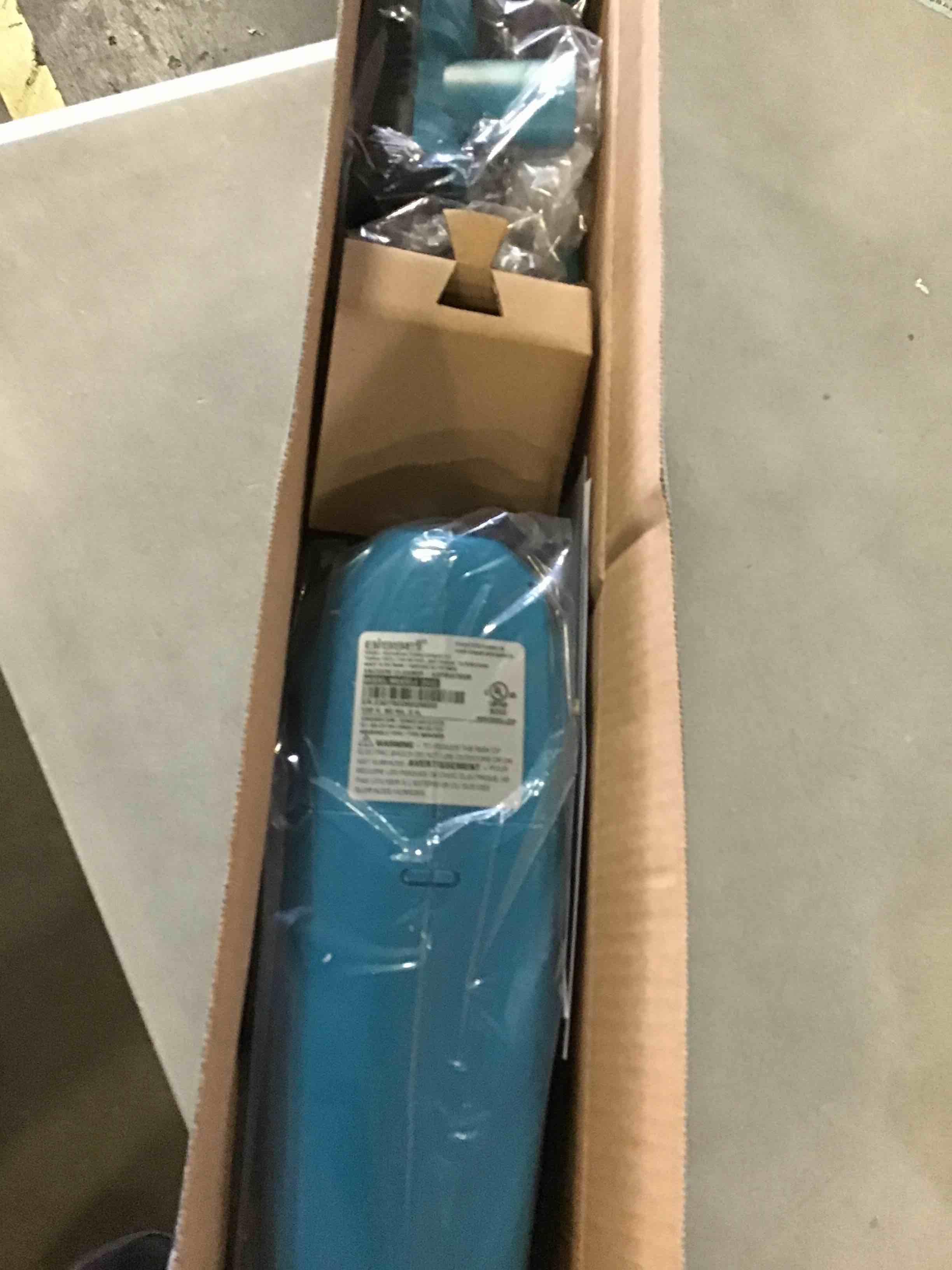 https://s3.amazonaws.com/lotting-images-prod/bidfta/GRN5356377_1693922256486.jpeg