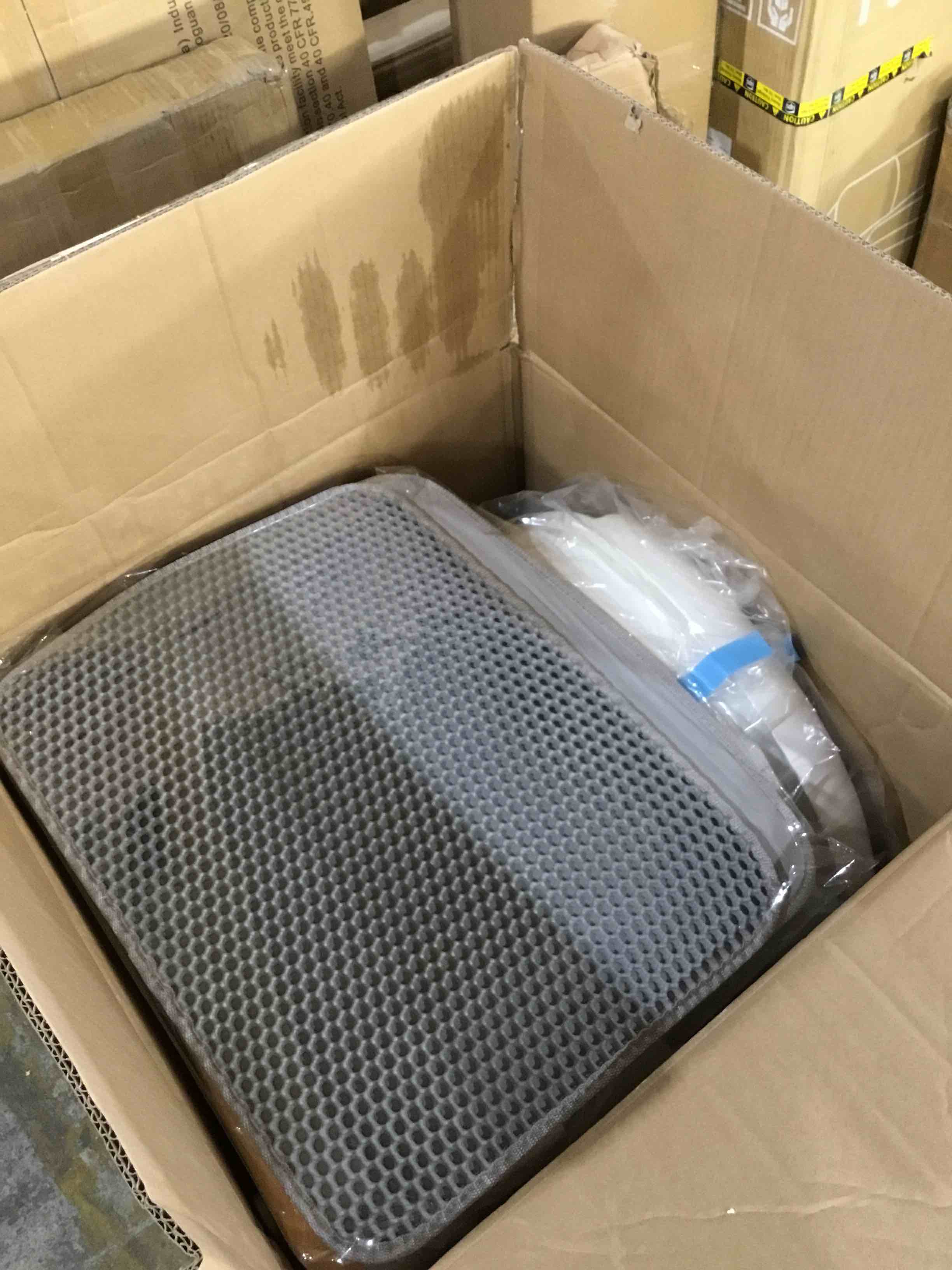 https://s3.amazonaws.com/lotting-images-prod/bidfta/GRN5370335_1709673885235.jpeg