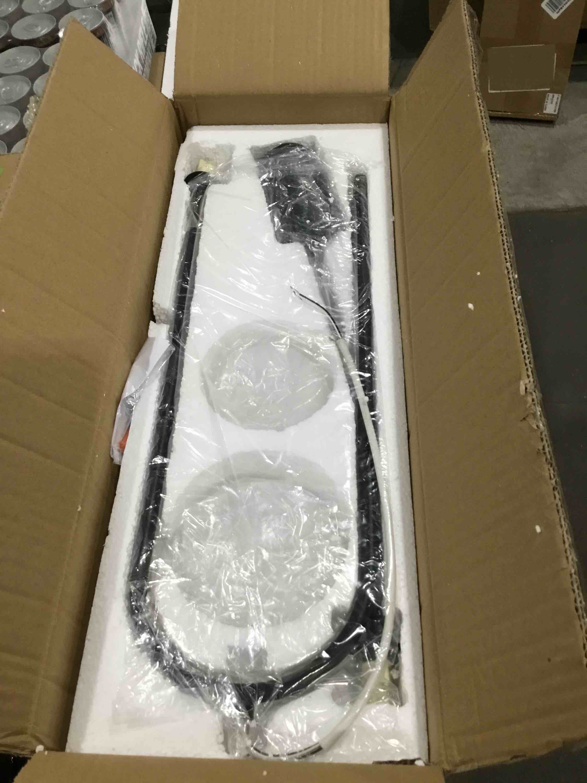 https://s3.amazonaws.com/lotting-images-prod/bidfta/GRN5371502_1712087739093.jpeg