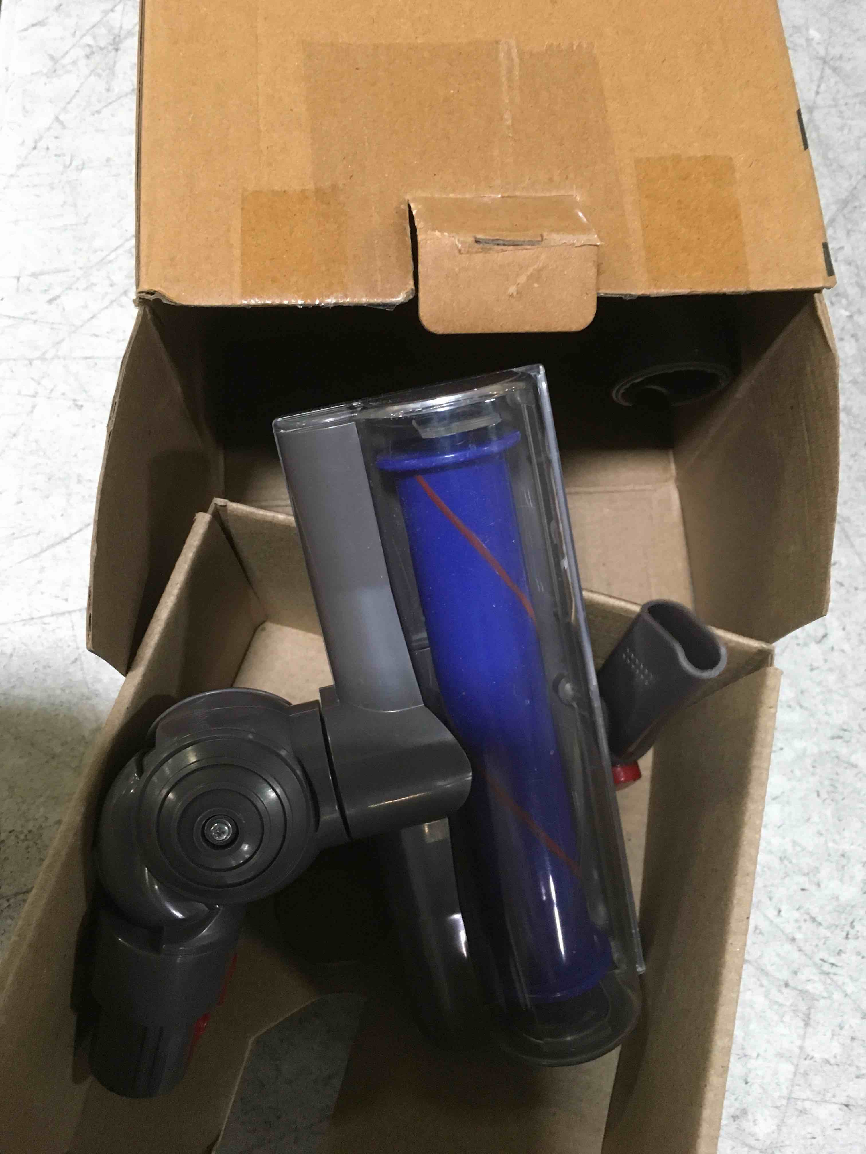 https://s3.amazonaws.com/lotting-images-prod/bidfta/GRN5376532_1693922083991.jpeg