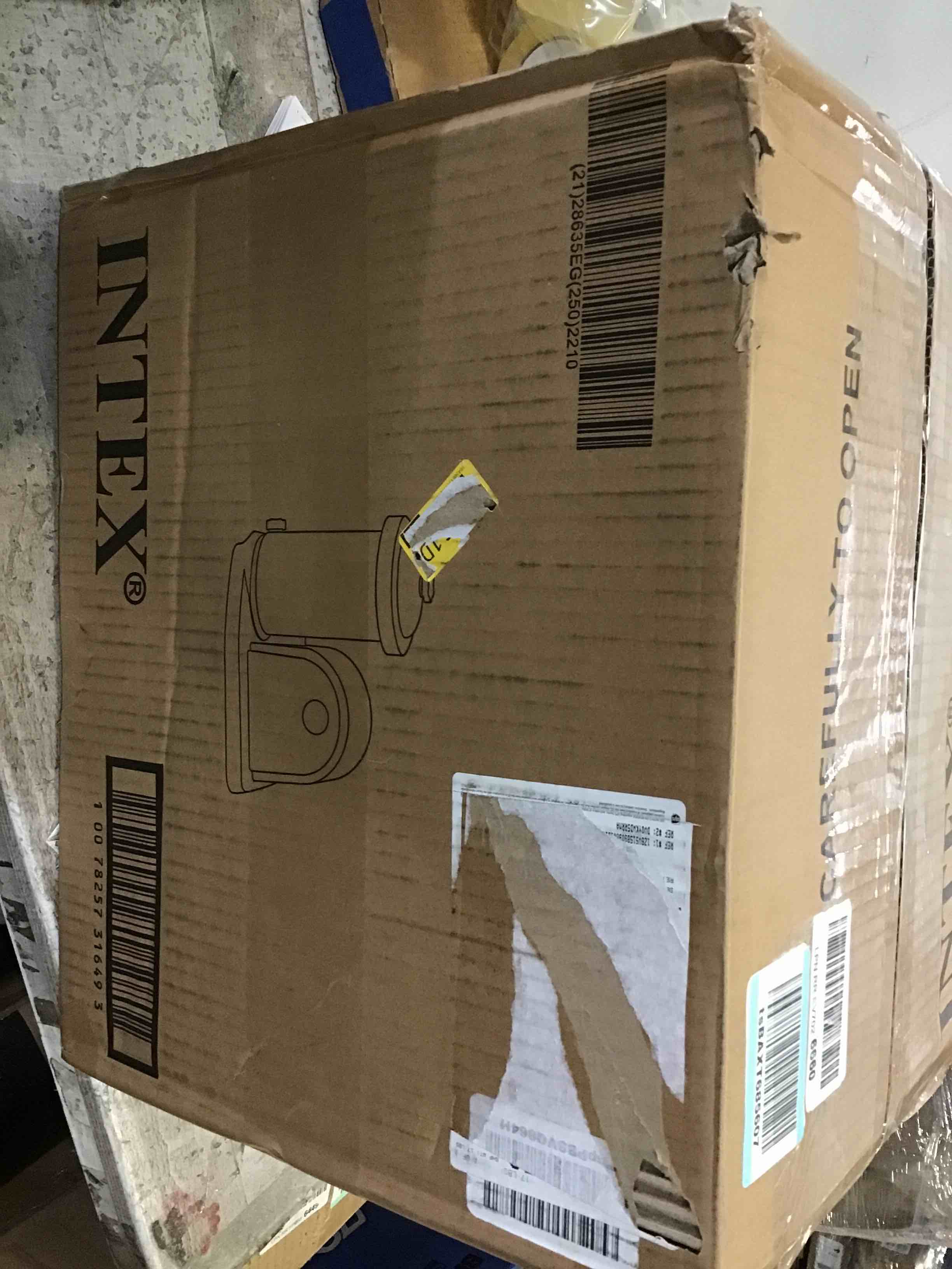https://s3.amazonaws.com/lotting-images-prod/bidfta/GRN5377277_1694440414480.jpeg