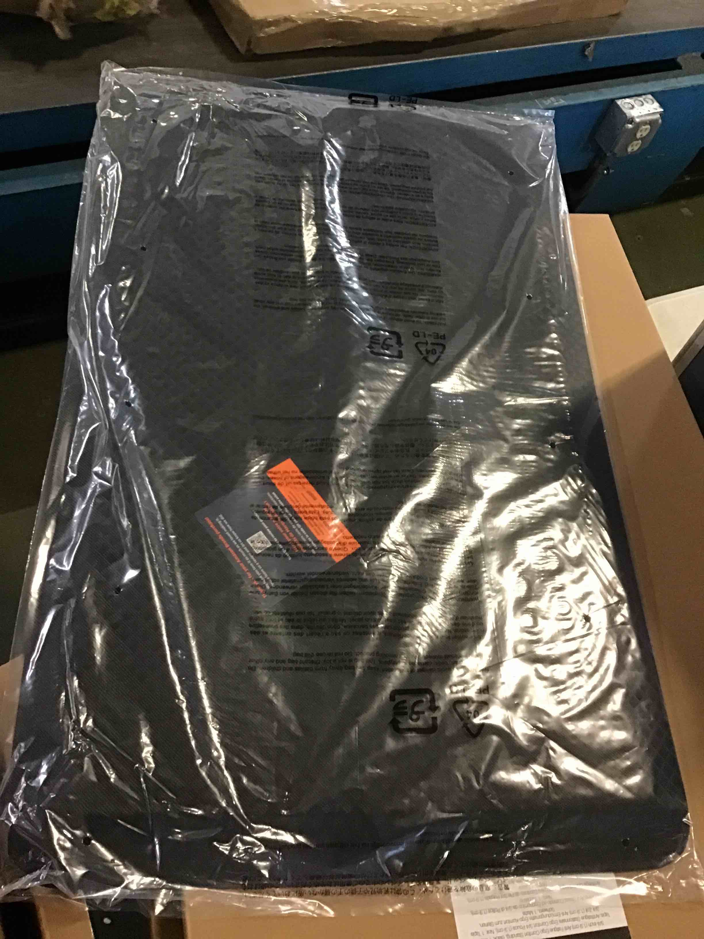 https://s3.amazonaws.com/lotting-images-prod/bidfta/GRN5378471_1694621687995.jpeg