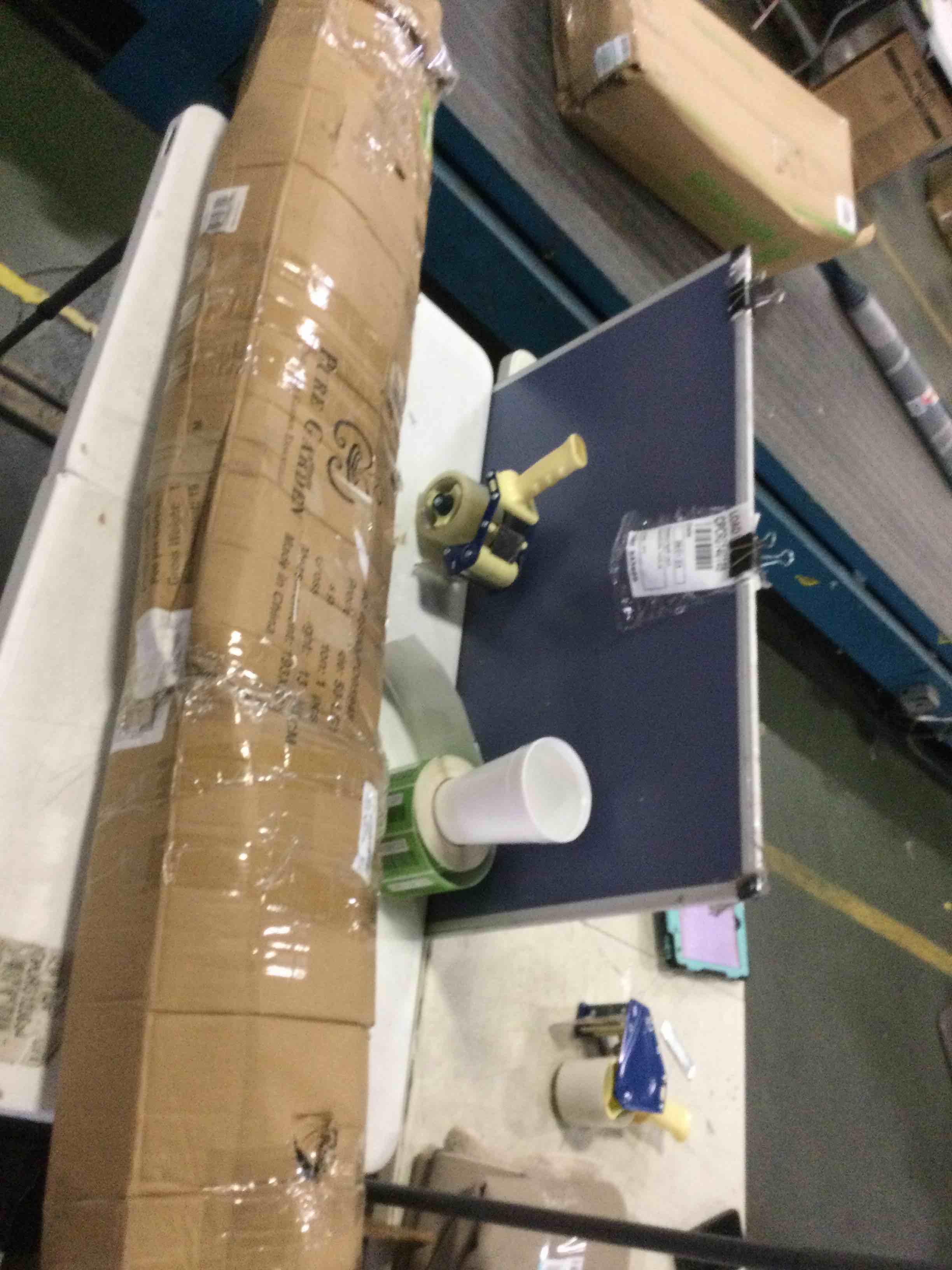 https://s3.amazonaws.com/lotting-images-prod/bidfta/GRN5381223_1694100904760.jpeg