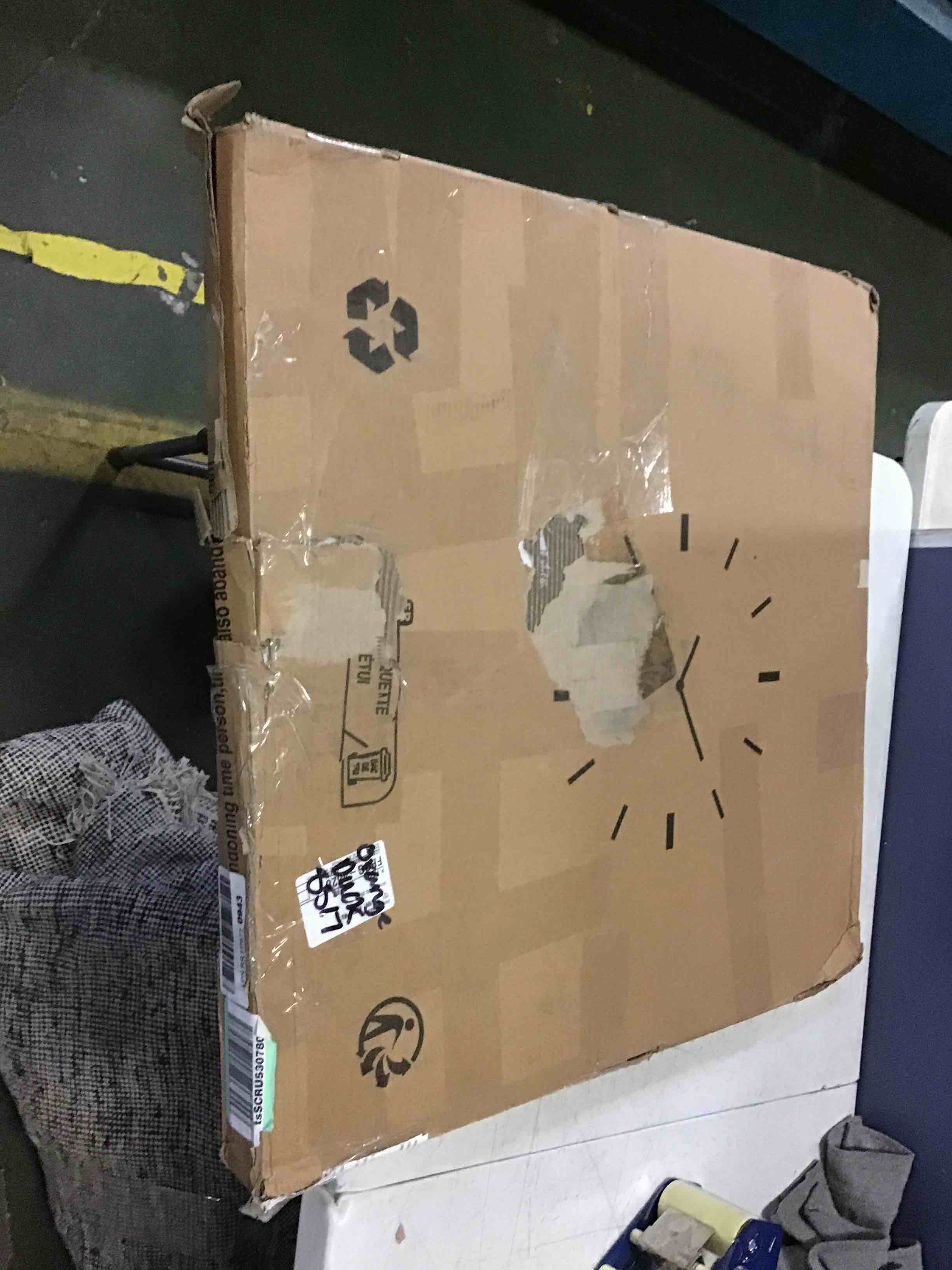 https://s3.amazonaws.com/lotting-images-prod/bidfta/GRN5381435_1694276880663.jpeg