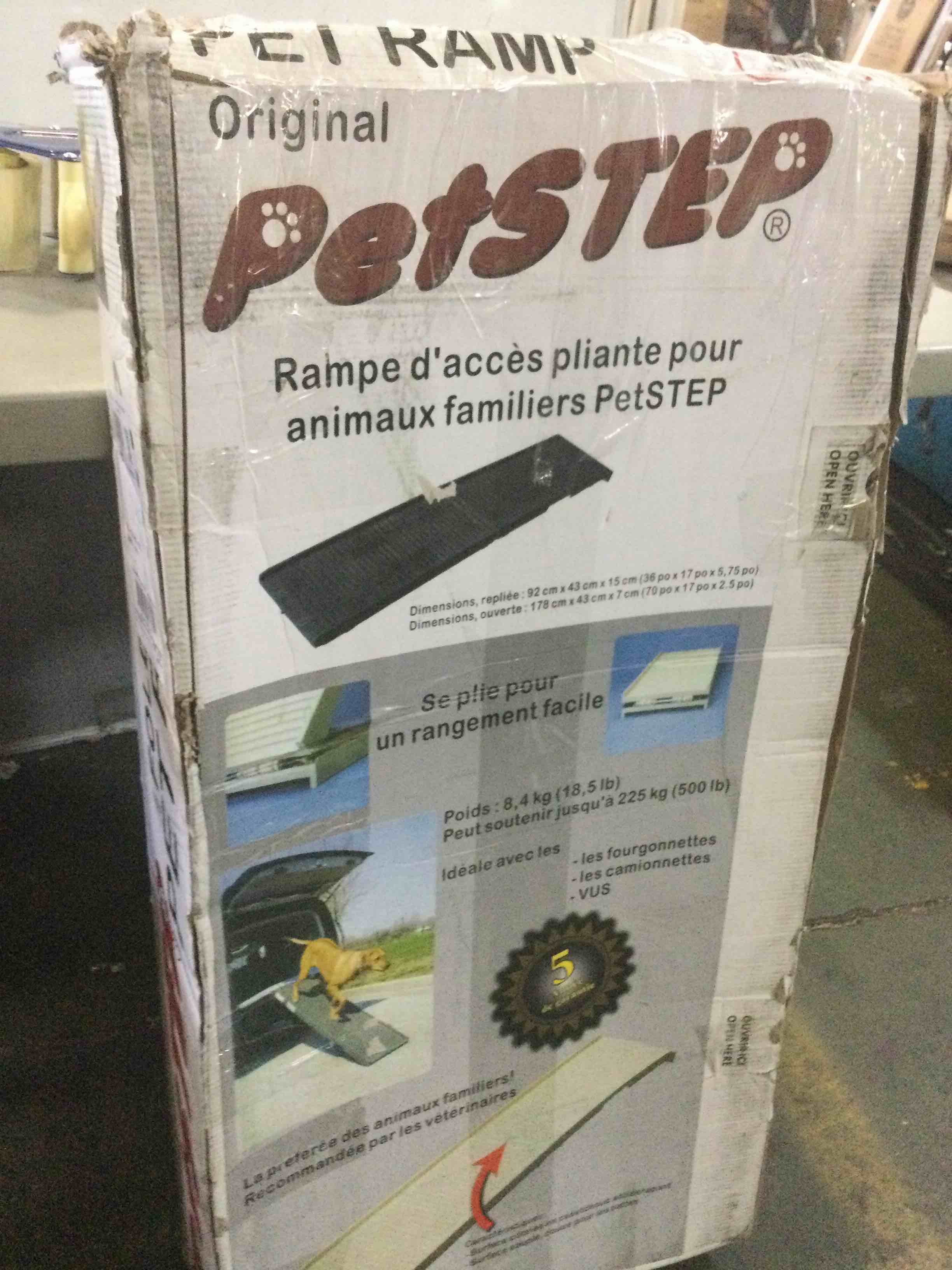 https://s3.amazonaws.com/lotting-images-prod/bidfta/GRN5381604_1694627642202.jpeg