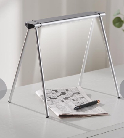 The Cordless Rotating Task Light