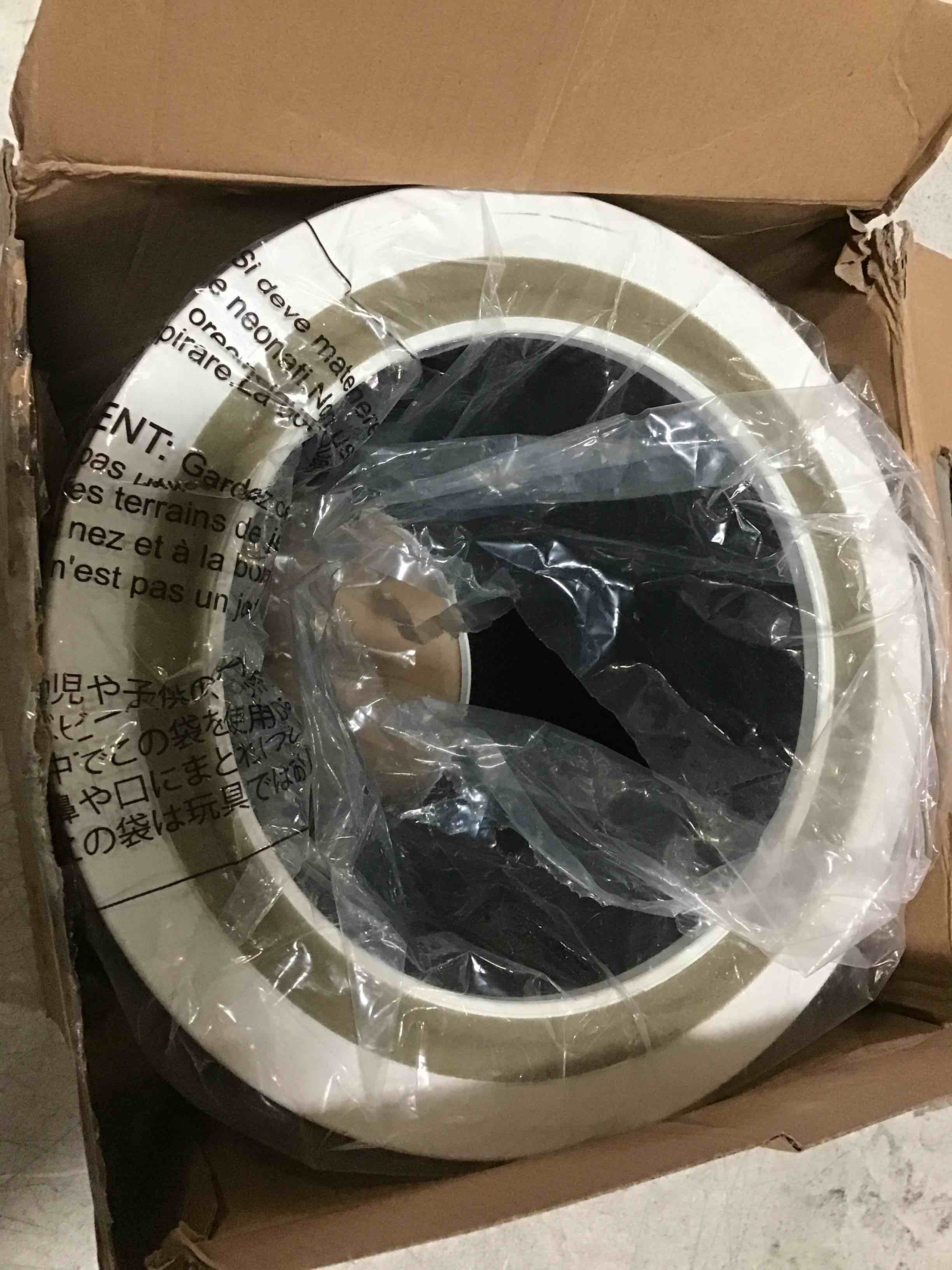 https://s3.amazonaws.com/lotting-images-prod/bidfta/GRN5383758_1694443832740.jpeg