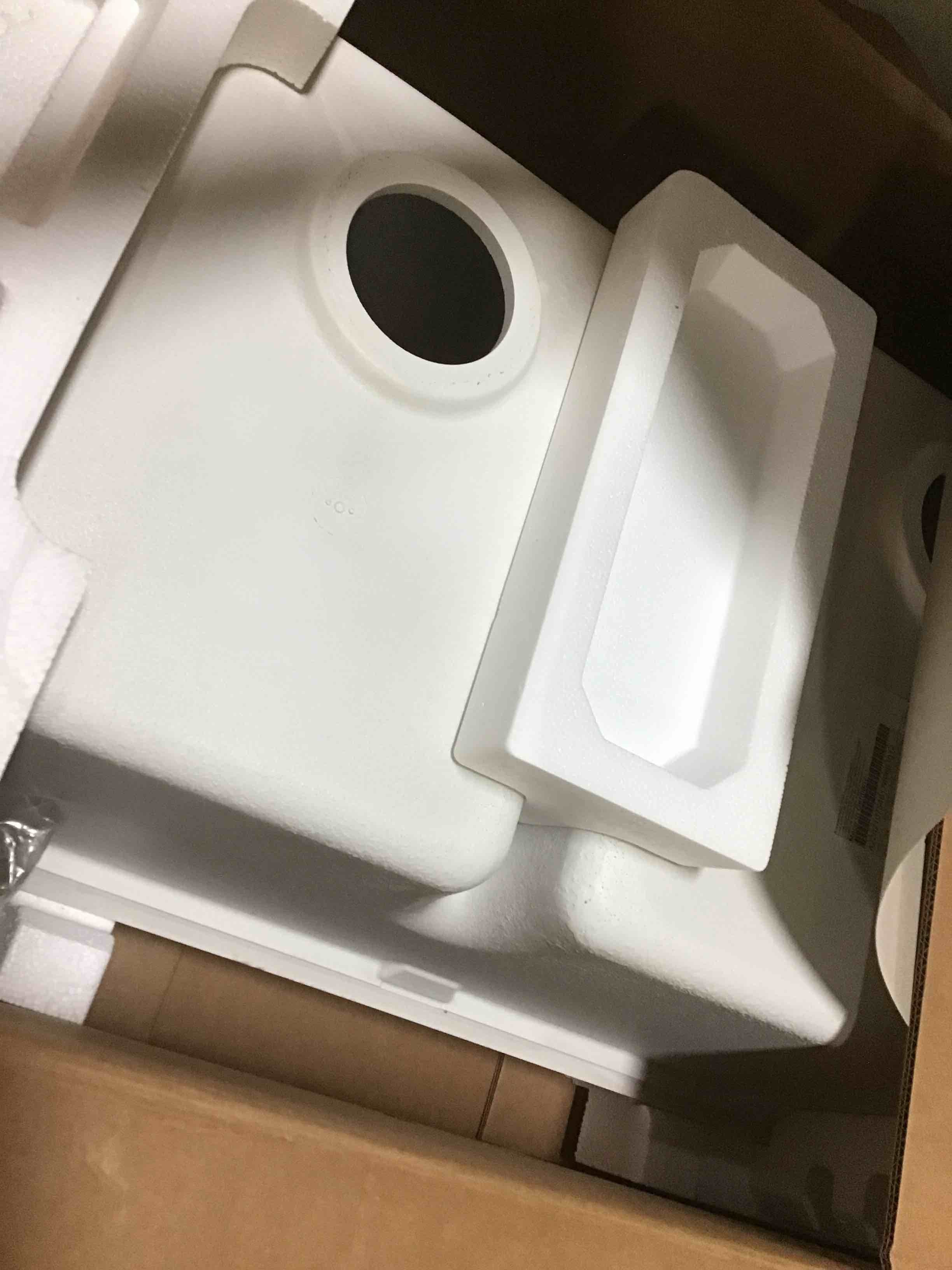 https://s3.amazonaws.com/lotting-images-prod/bidfta/GRN5383839_1694456346059.jpeg