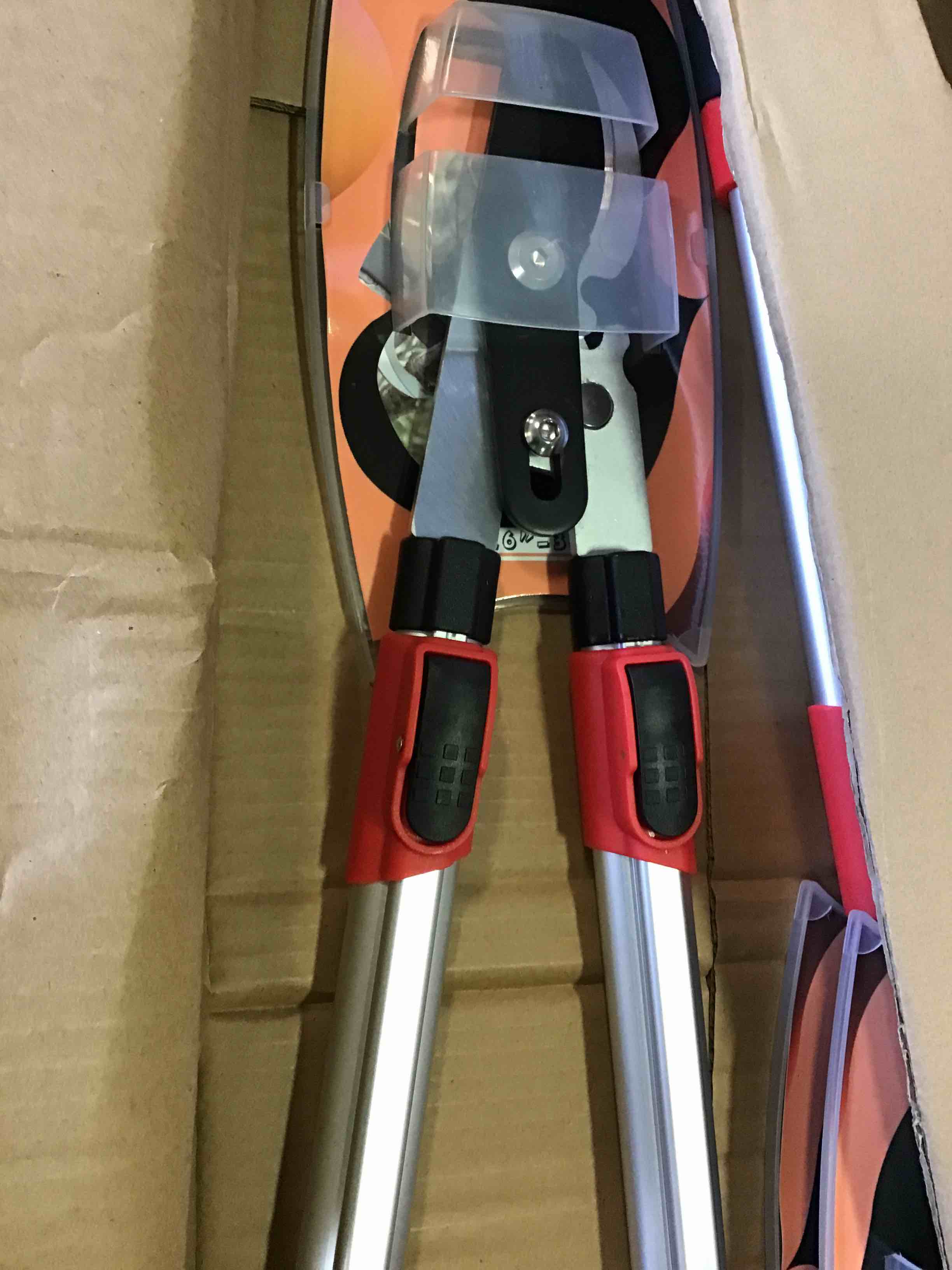 https://s3.amazonaws.com/lotting-images-prod/bidfta/GRN5387406_1689346440012.jpeg