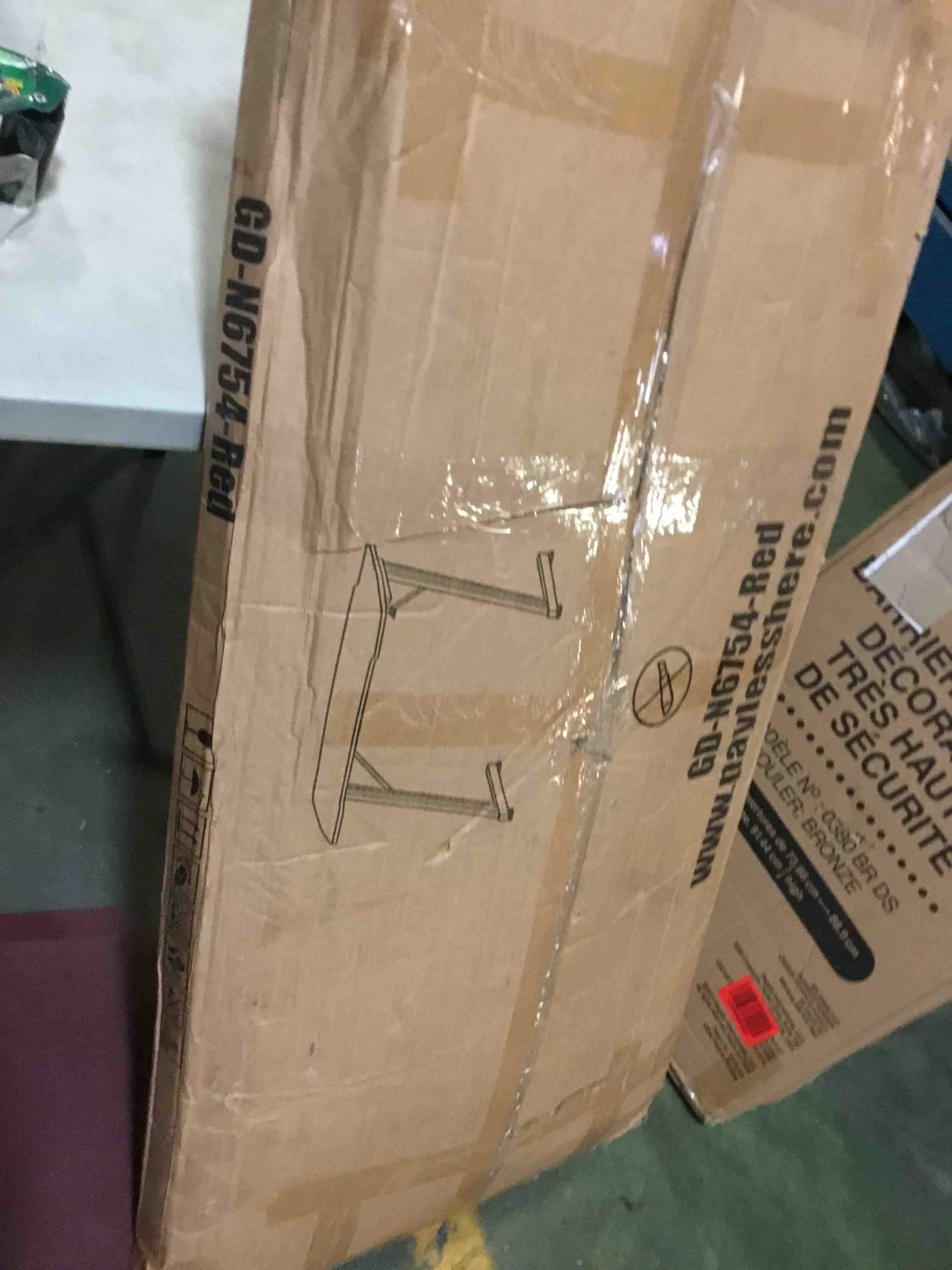 https://s3.amazonaws.com/lotting-images-prod/bidfta/GRN5392606_1692616543653.jpeg