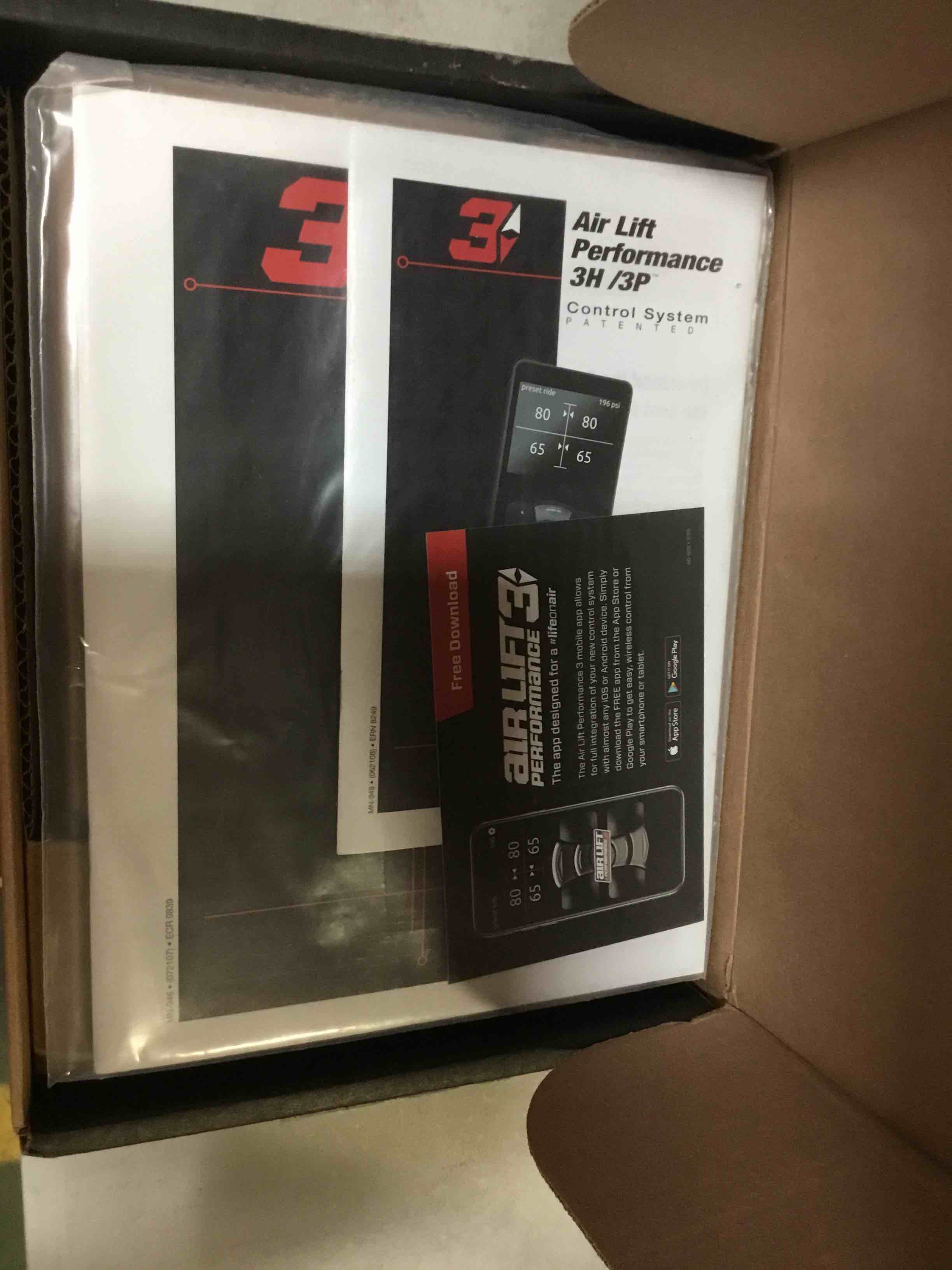 https://s3.amazonaws.com/lotting-images-prod/bidfta/GRN5392616_1692643558834.jpeg