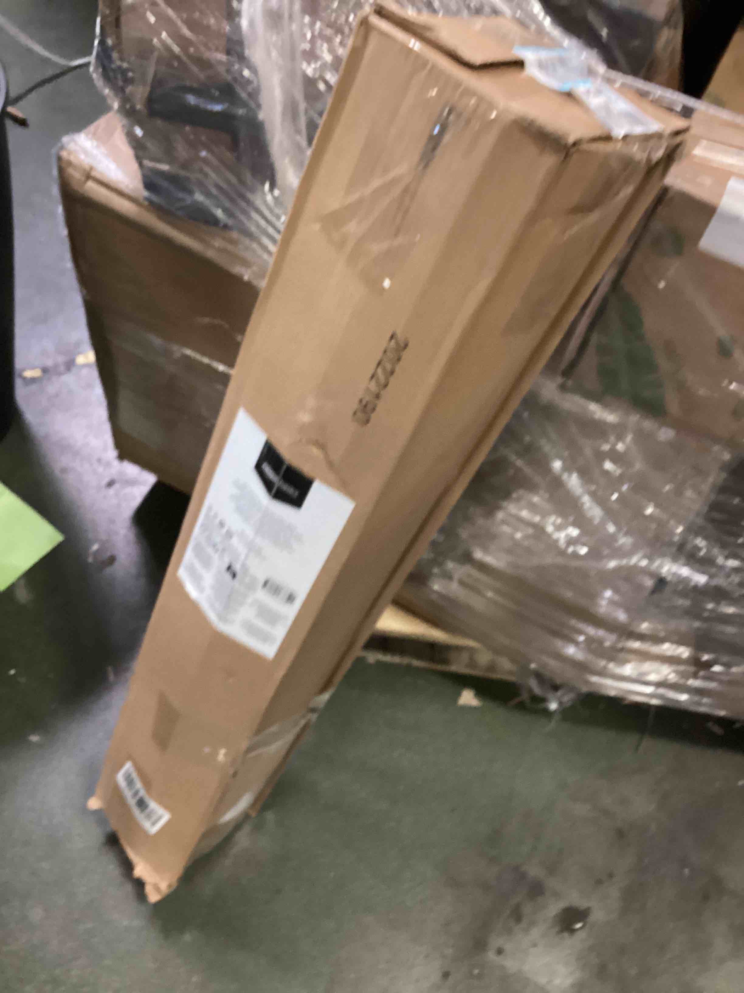 https://s3.amazonaws.com/lotting-images-prod/bidfta/GRN5394103_1689340549158.jpeg
