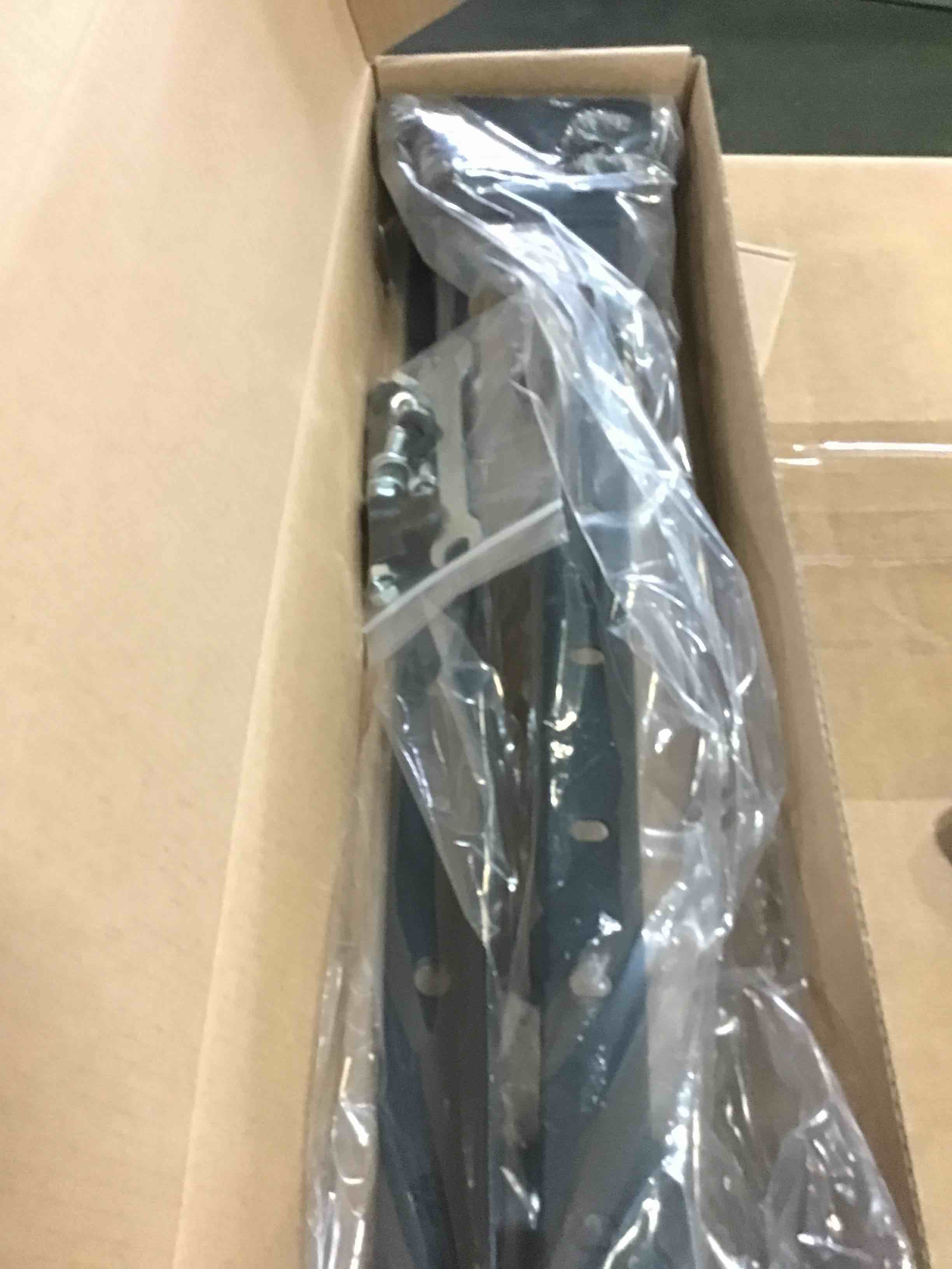 https://s3.amazonaws.com/lotting-images-prod/bidfta/GRN5394700_1689191864085.jpeg