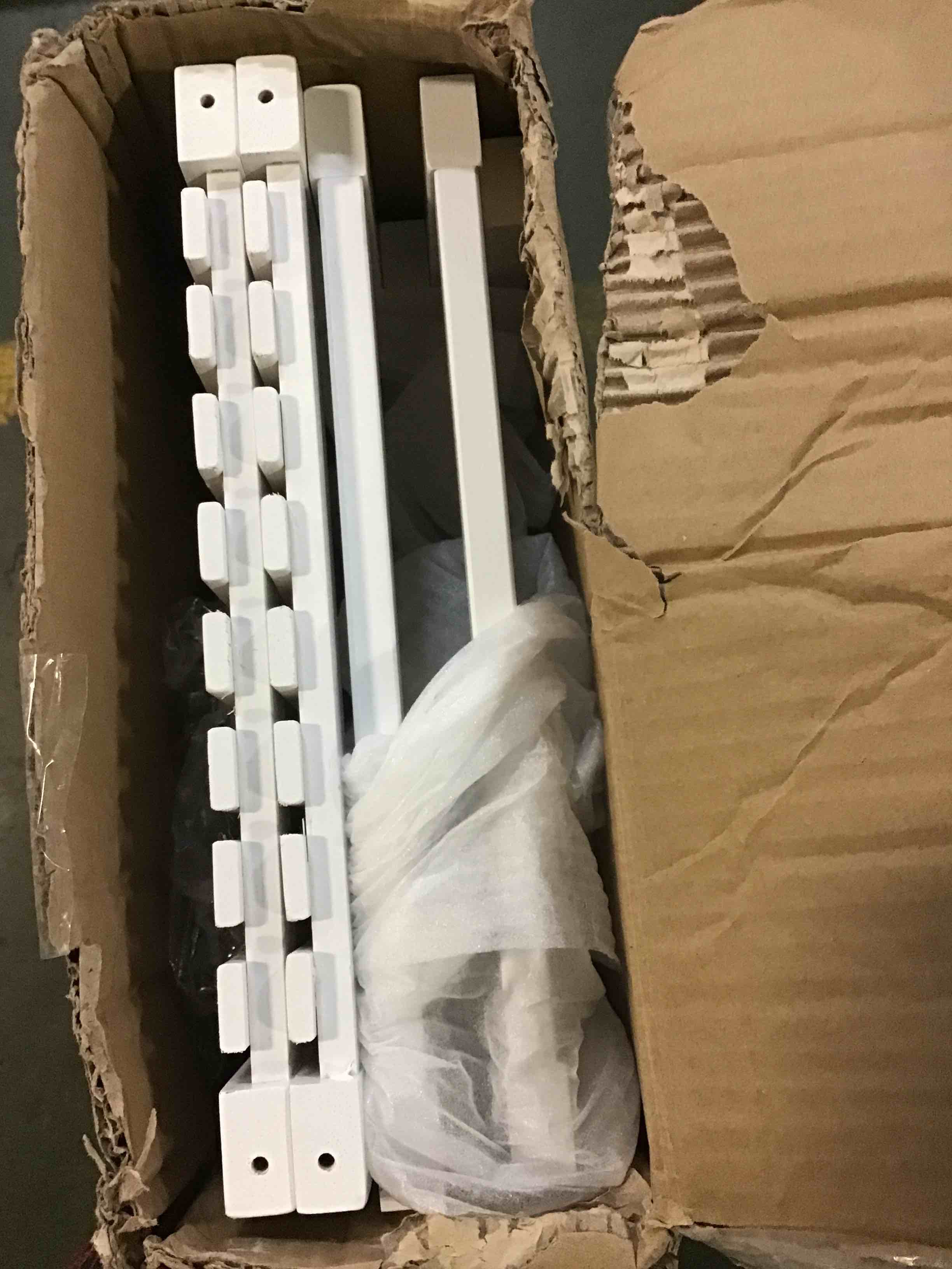 https://s3.amazonaws.com/lotting-images-prod/bidfta/GRN5397980_1691854403871.jpeg