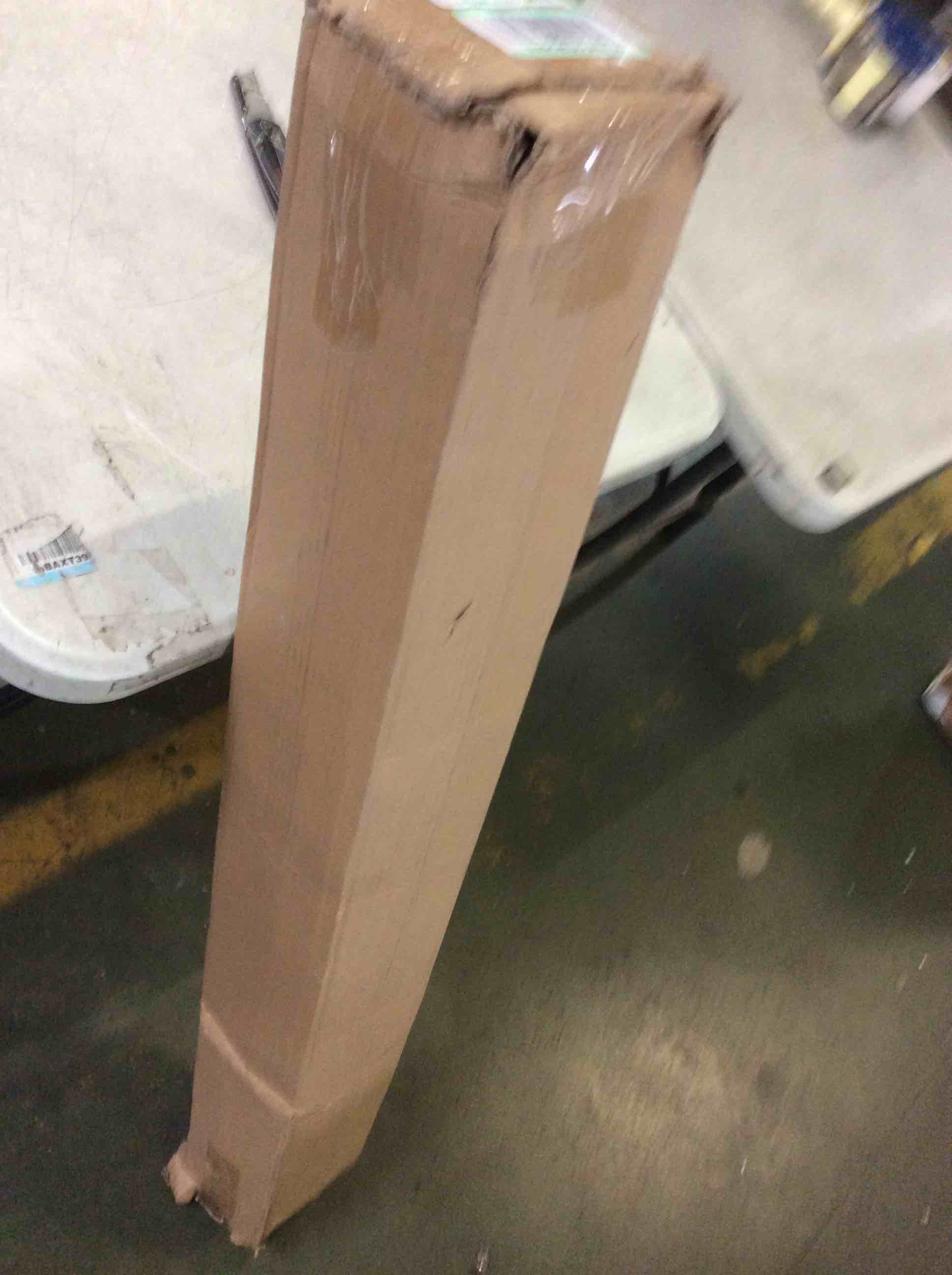 https://s3.amazonaws.com/lotting-images-prod/bidfta/GRN5401560_1694015600765.jpeg
