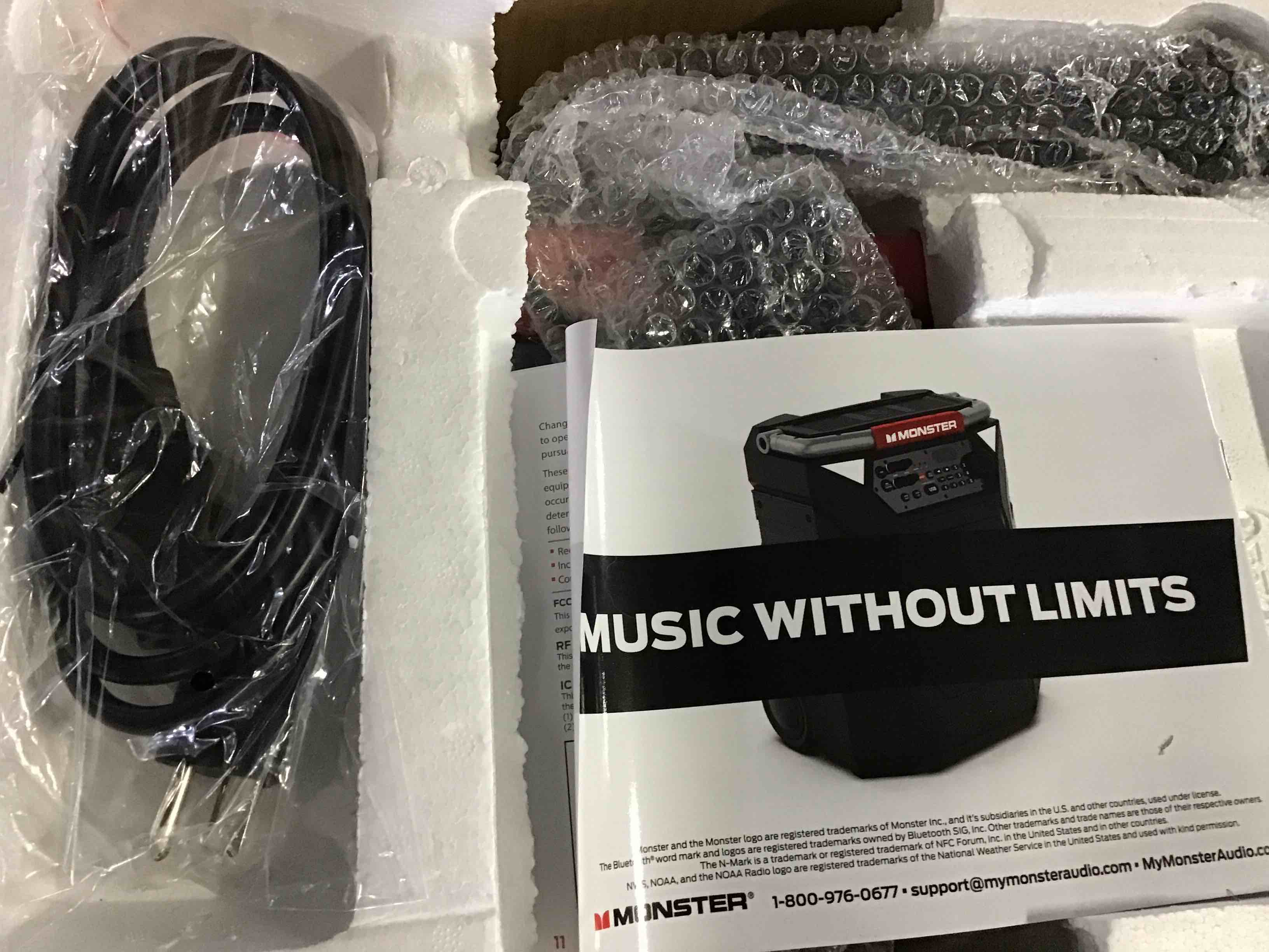 https://s3.amazonaws.com/lotting-images-prod/bidfta/GRN5403048_1692983190296.jpeg