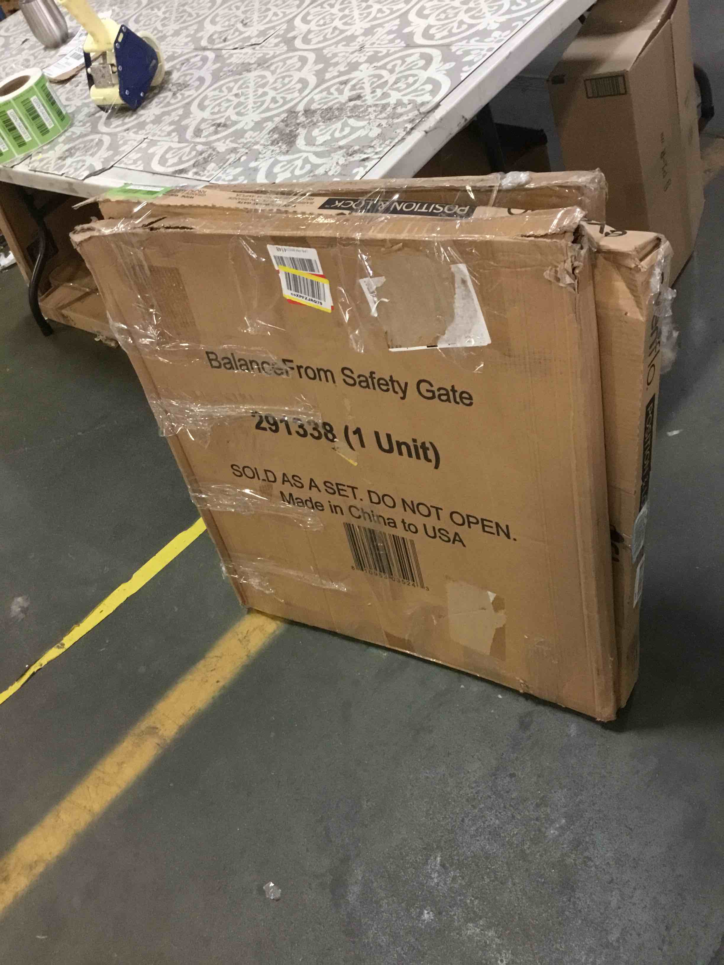 https://s3.amazonaws.com/lotting-images-prod/bidfta/GRN5403813_1691611432529.jpeg