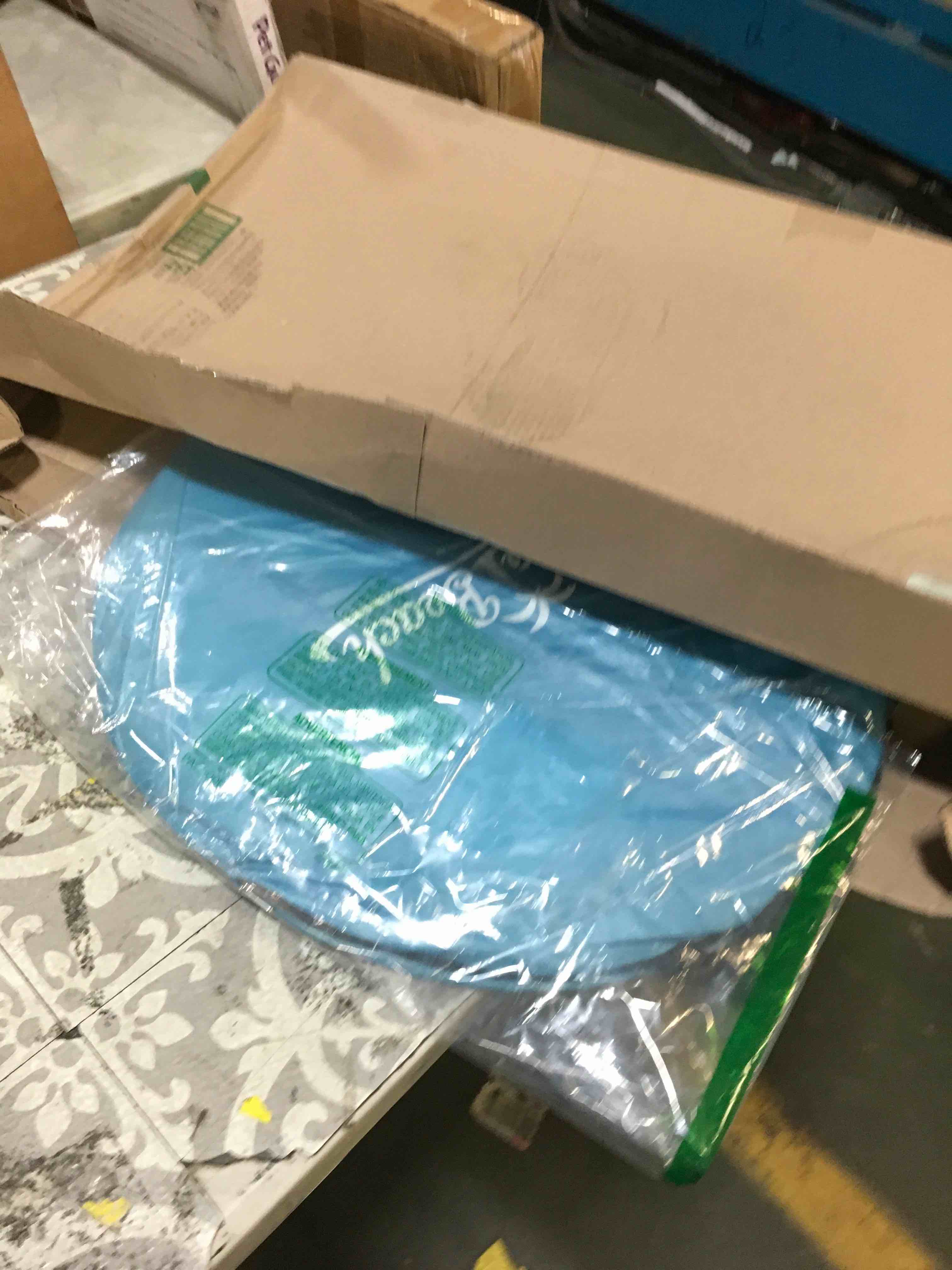https://s3.amazonaws.com/lotting-images-prod/bidfta/GRN5403937_1691678272914.jpeg