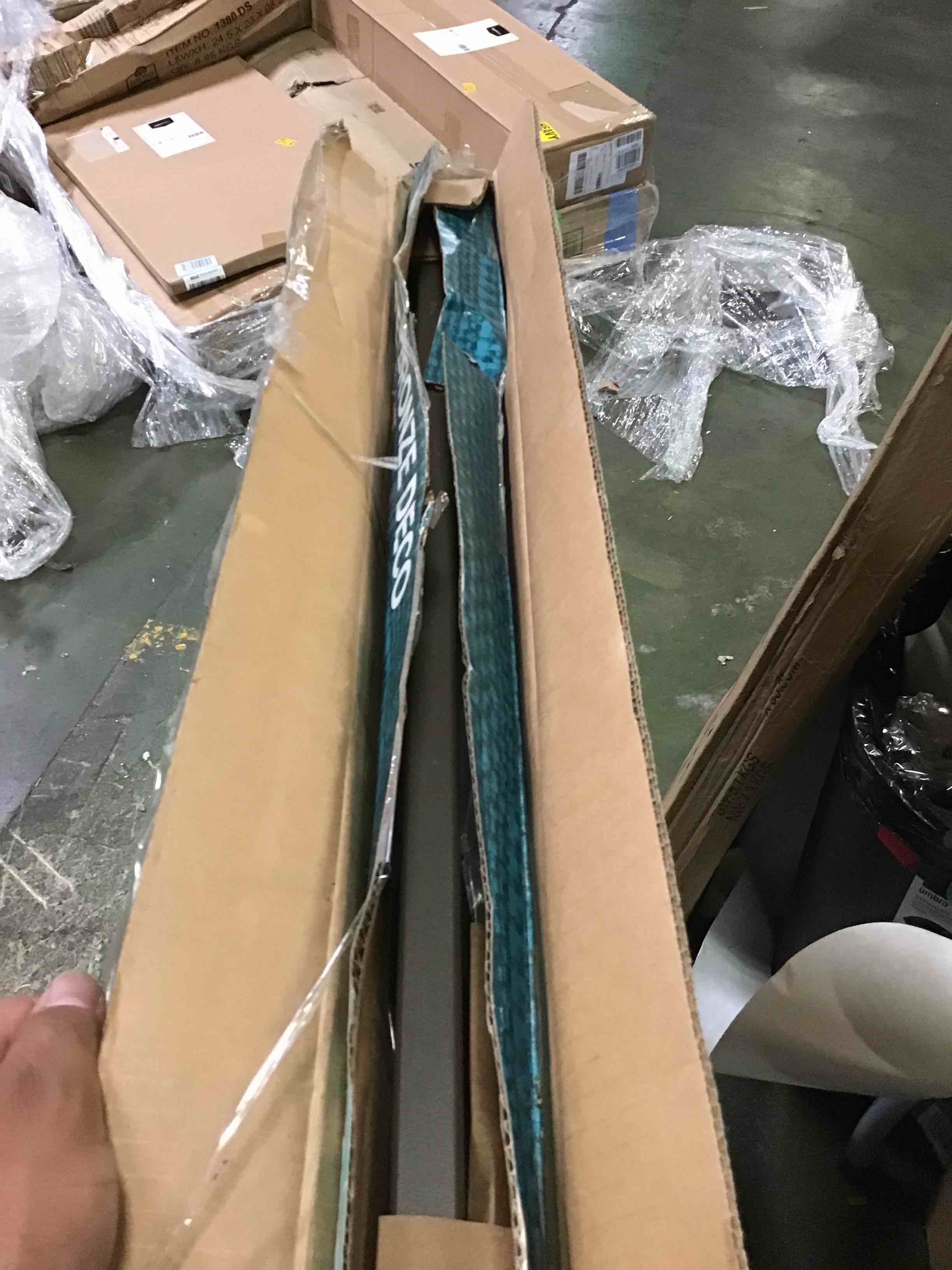 https://s3.amazonaws.com/lotting-images-prod/bidfta/GRN5404531_1692806563418.jpeg