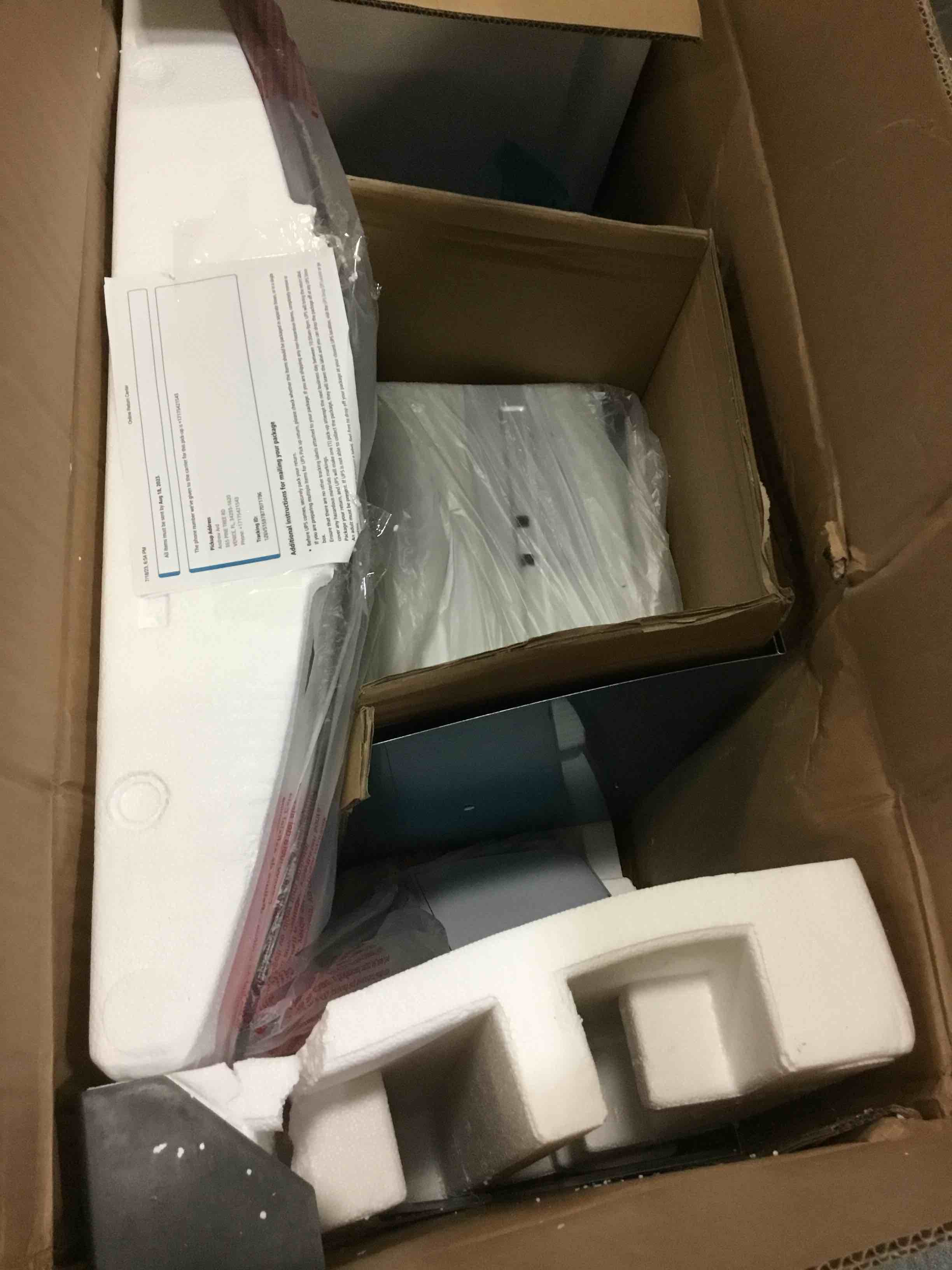 https://s3.amazonaws.com/lotting-images-prod/bidfta/GRN5407335_1692882653650.jpeg