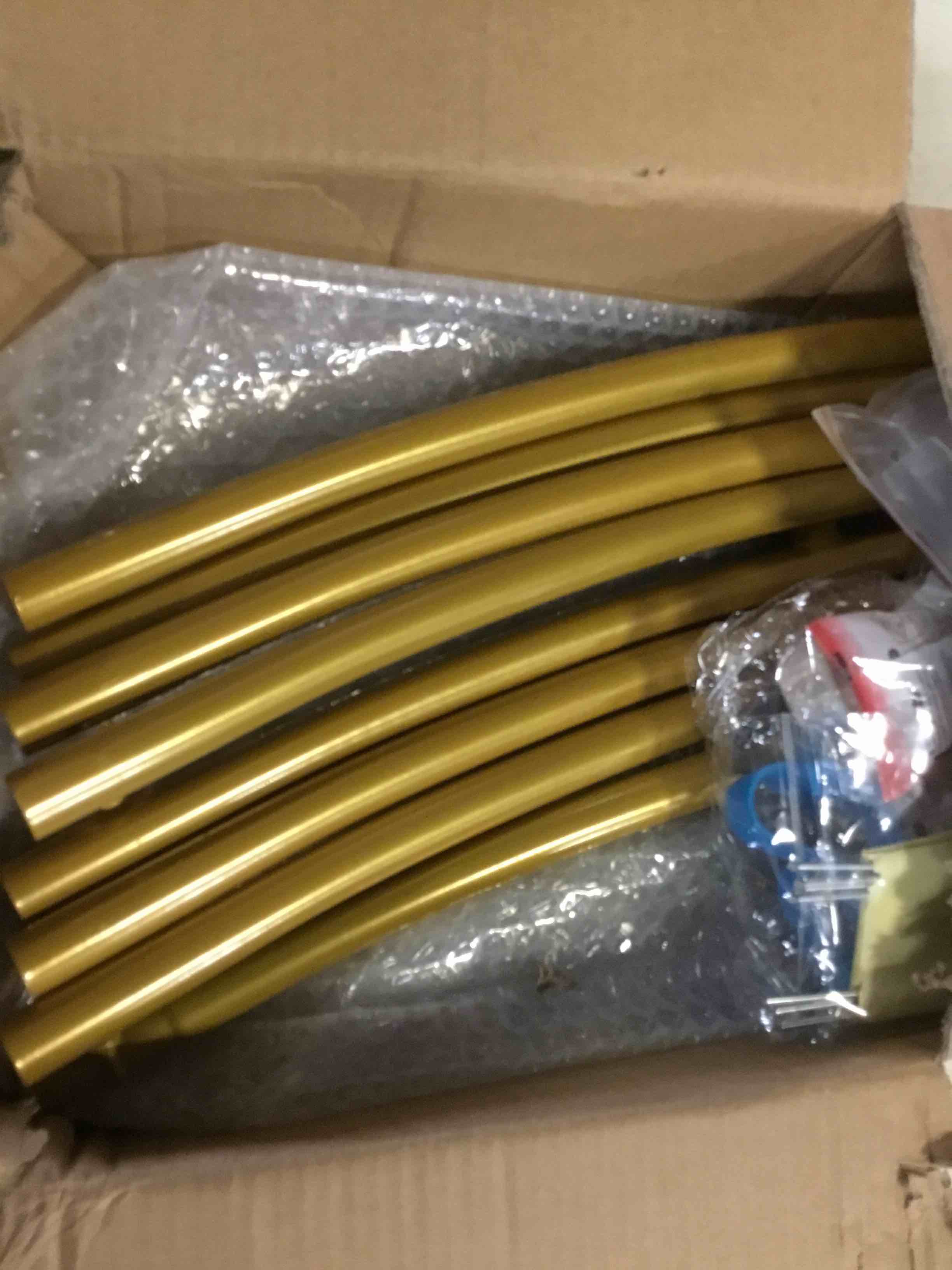 https://s3.amazonaws.com/lotting-images-prod/bidfta/GRN5407606_1692991905998.jpeg