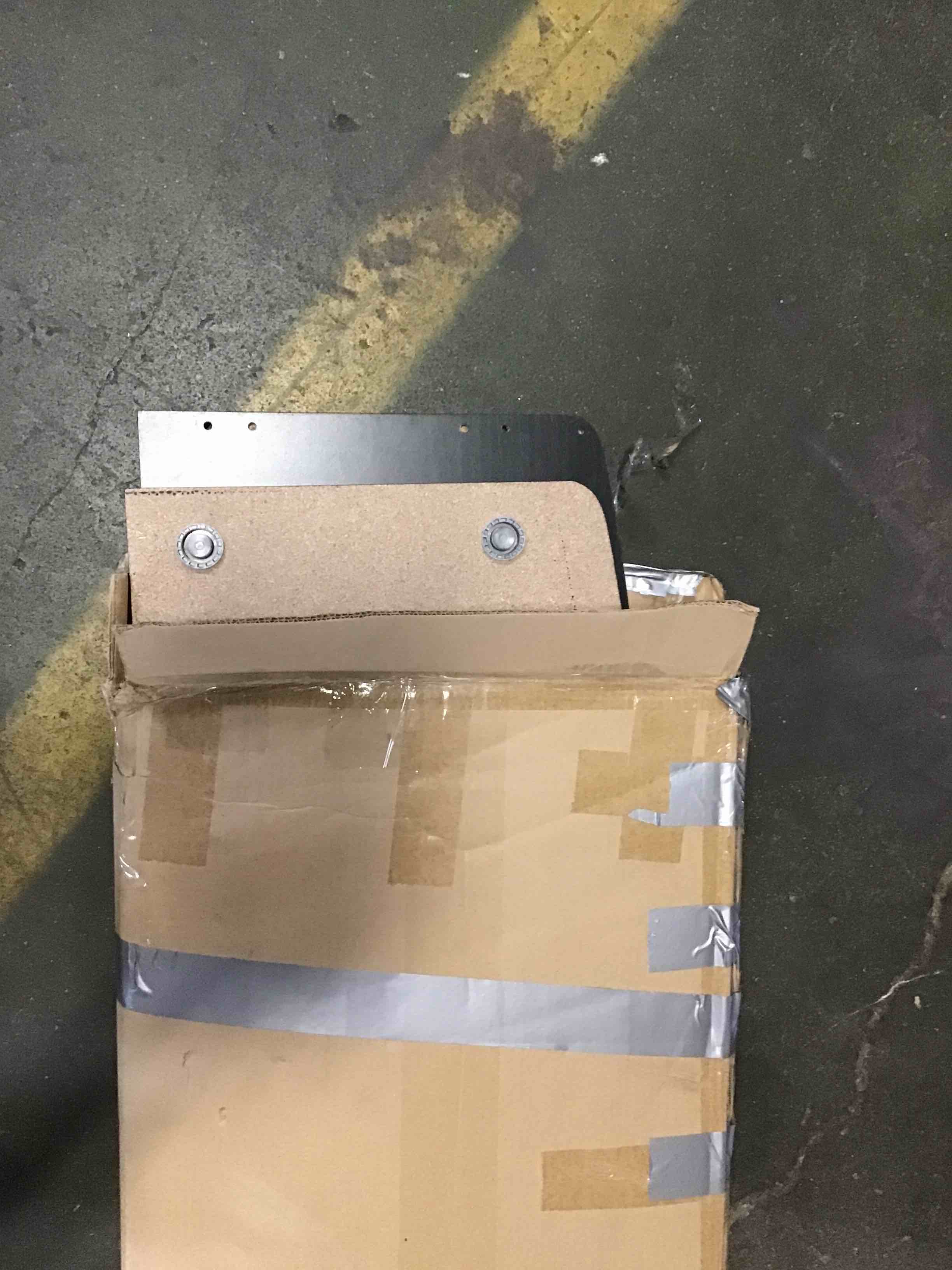 https://s3.amazonaws.com/lotting-images-prod/bidfta/GRN5410989_1693403683030.jpeg