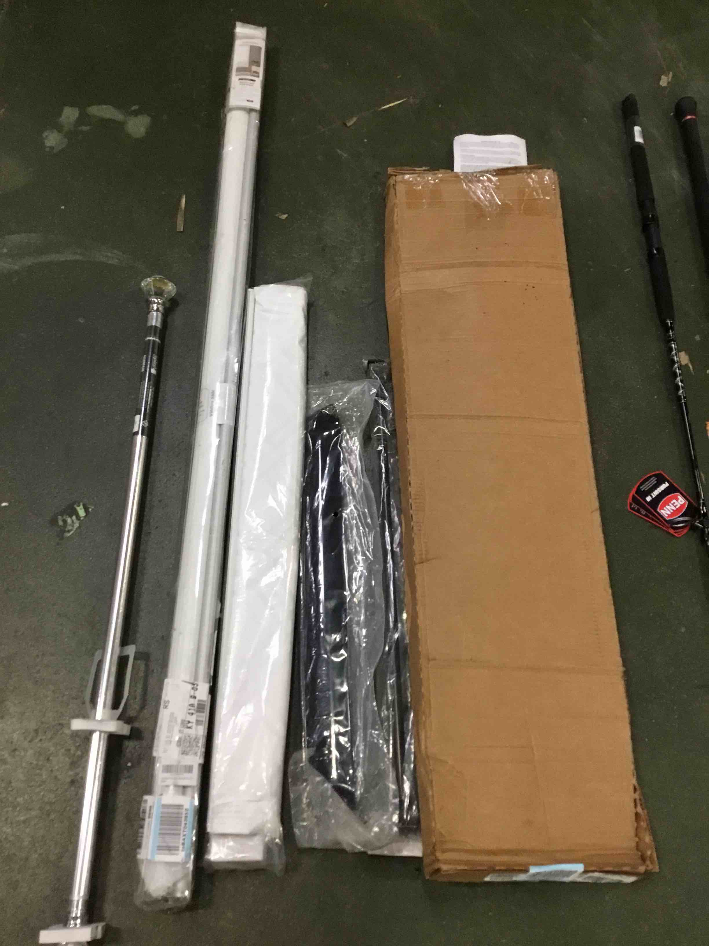 https://s3.amazonaws.com/lotting-images-prod/bidfta/GRN5415510_1693063437812.jpeg