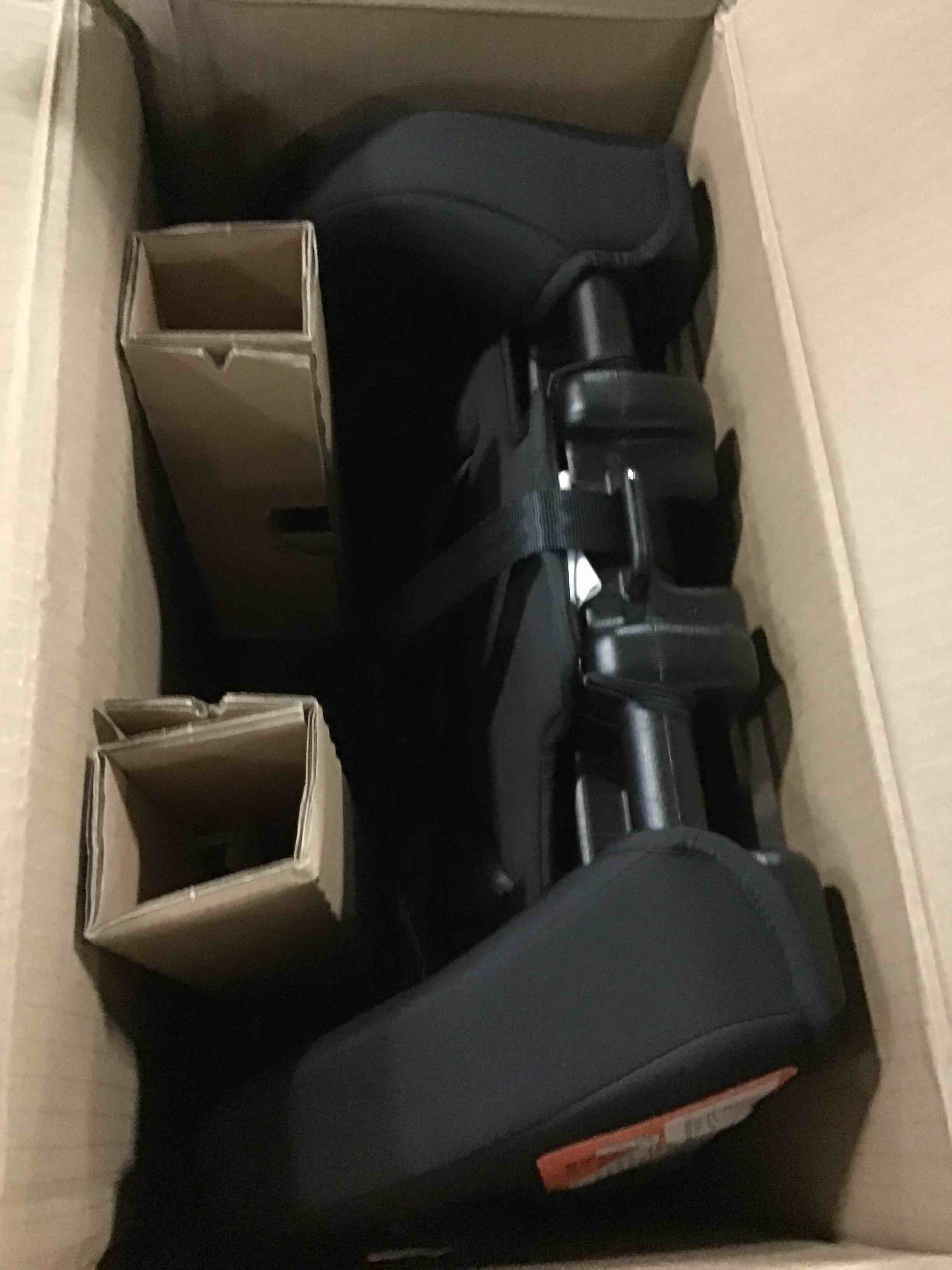 https://s3.amazonaws.com/lotting-images-prod/bidfta/GRN5416000_1693480349665.jpeg