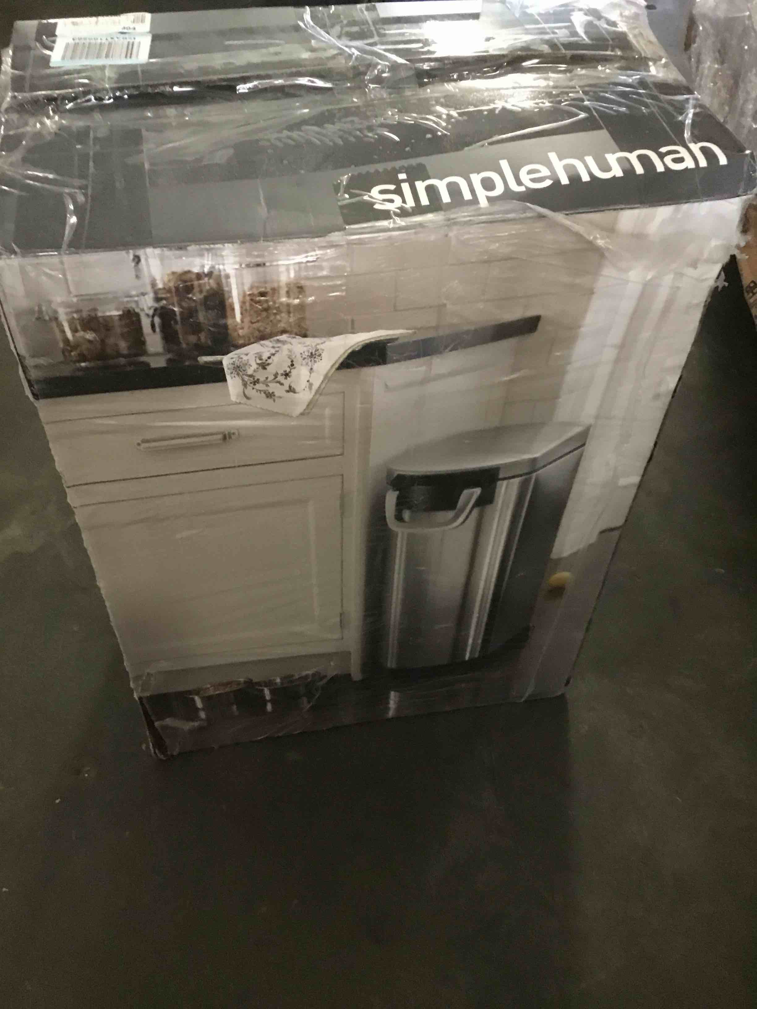https://s3.amazonaws.com/lotting-images-prod/bidfta/GRN5416135_1693570900039.jpeg