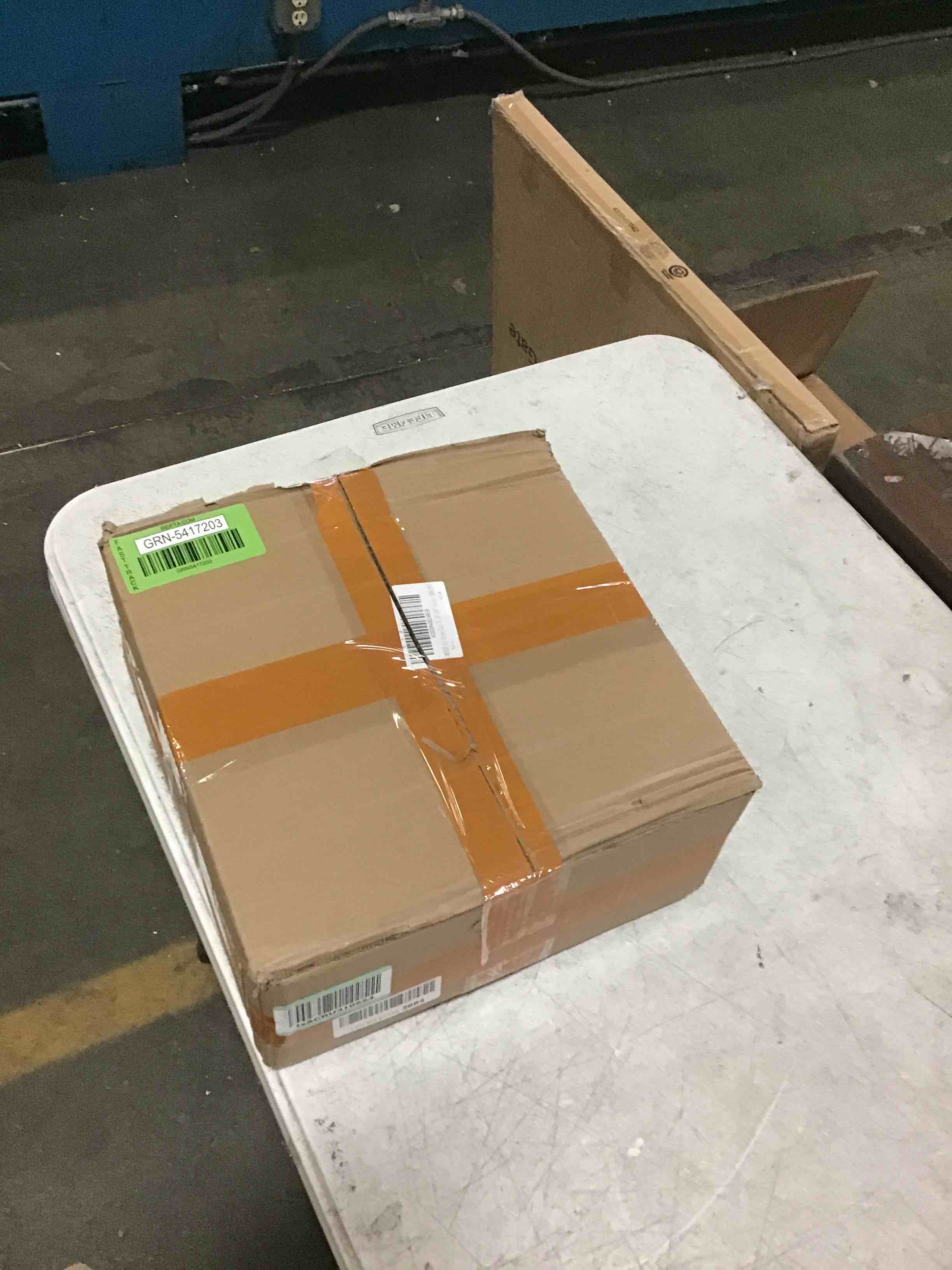 https://s3.amazonaws.com/lotting-images-prod/bidfta/GRN5417203_1693579564365.jpeg