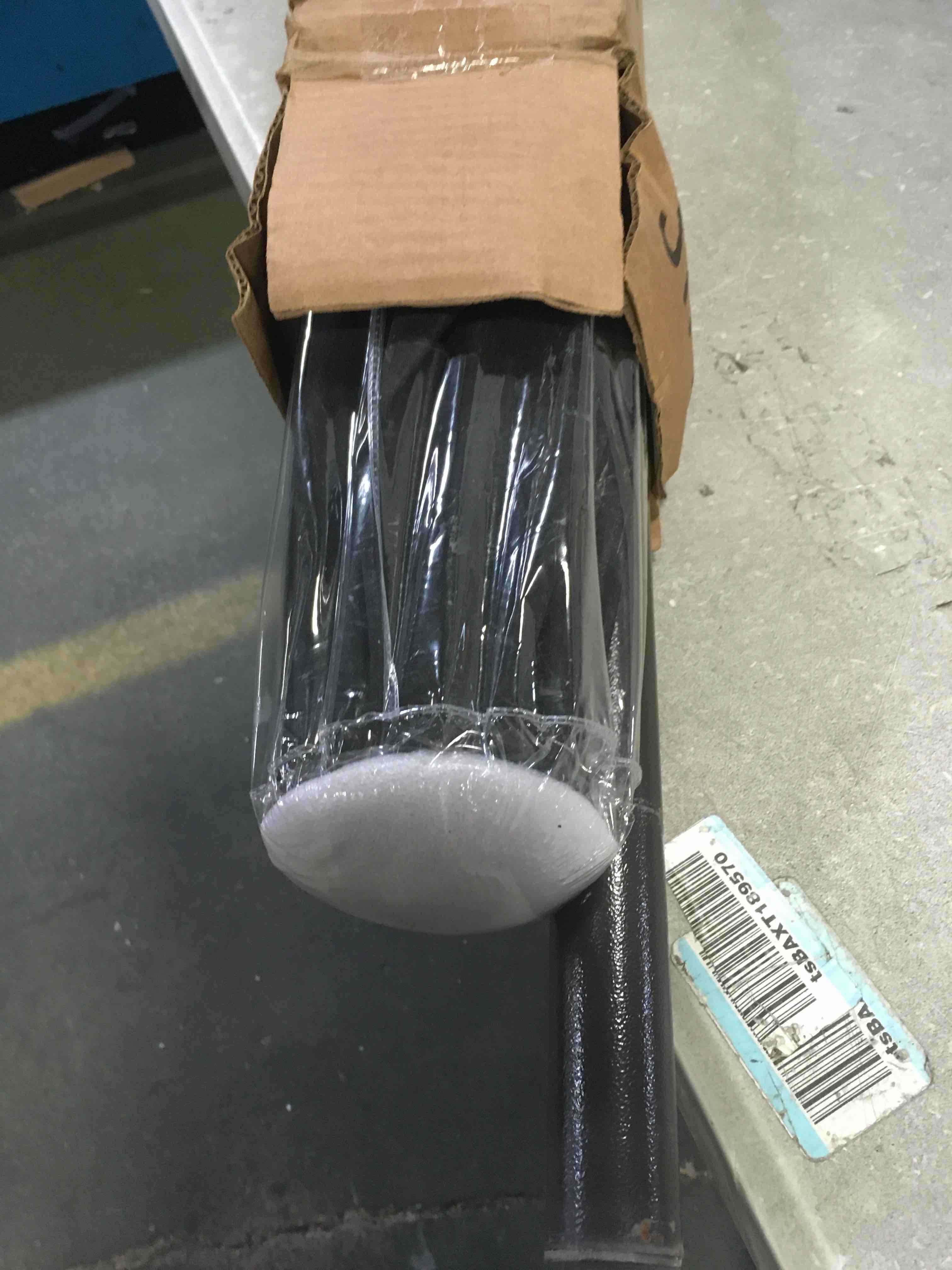 https://s3.amazonaws.com/lotting-images-prod/bidfta/GRN5417880_1694360761561.jpeg