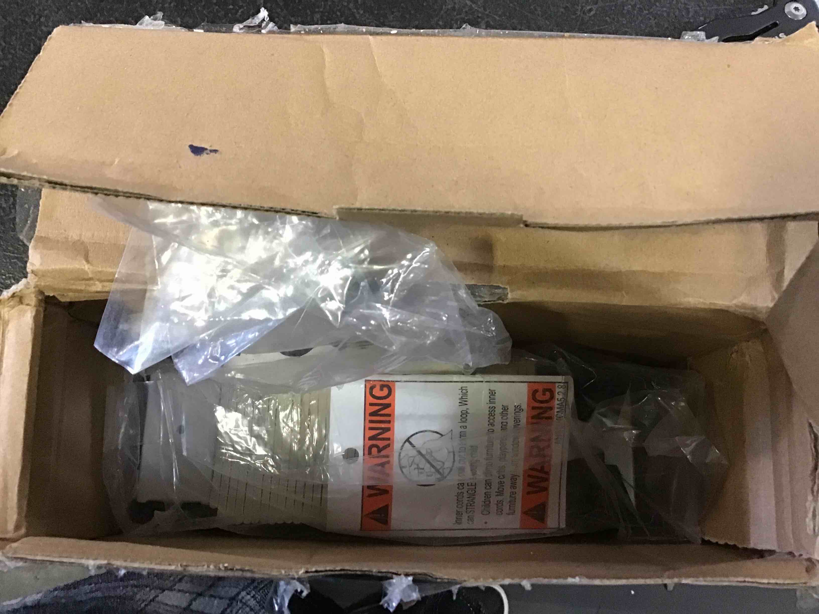 https://s3.amazonaws.com/lotting-images-prod/bidfta/GRN5418189_1694788018184.jpeg