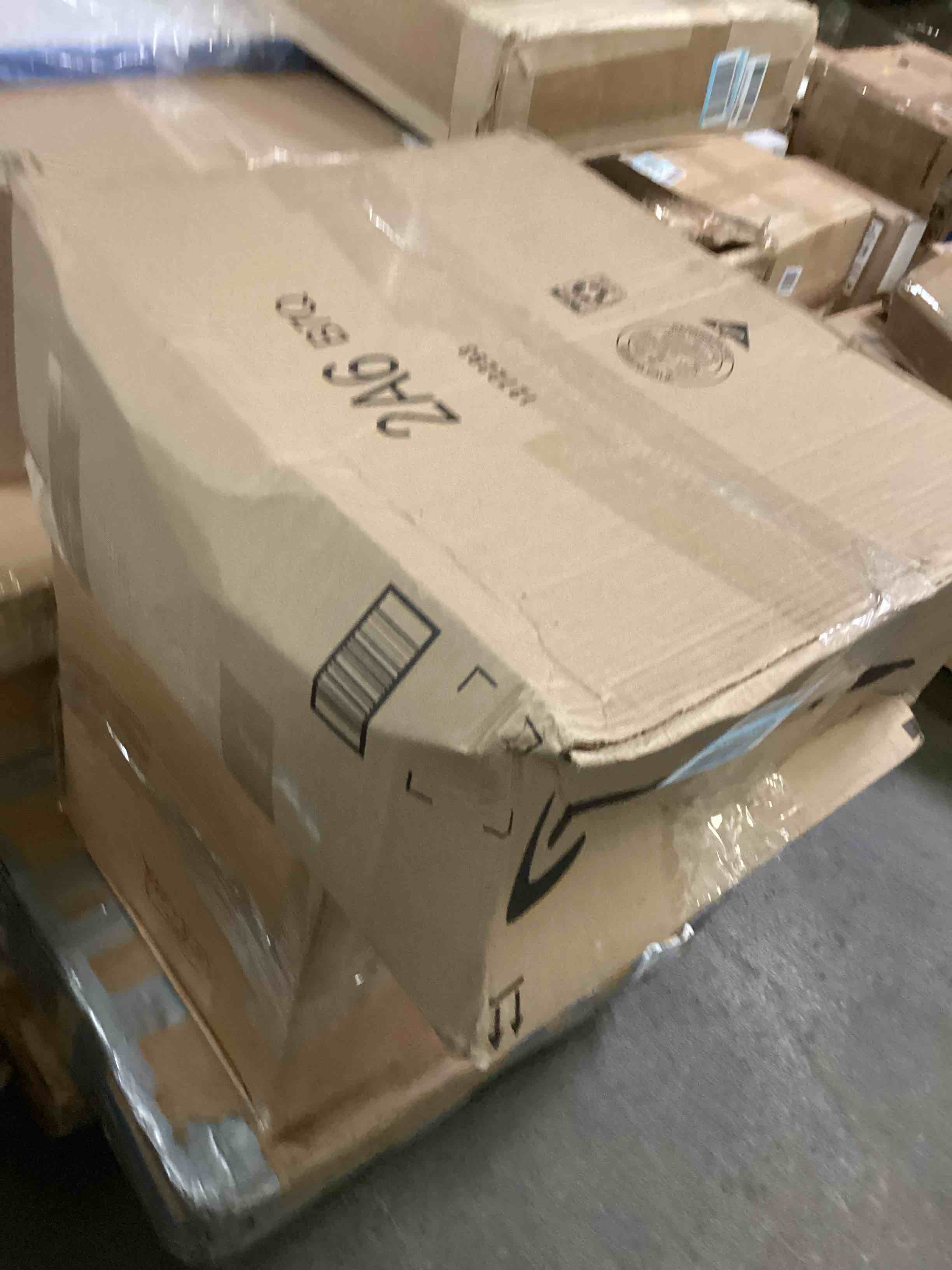 https://s3.amazonaws.com/lotting-images-prod/bidfta/GRN5418903_1693338455136.jpeg