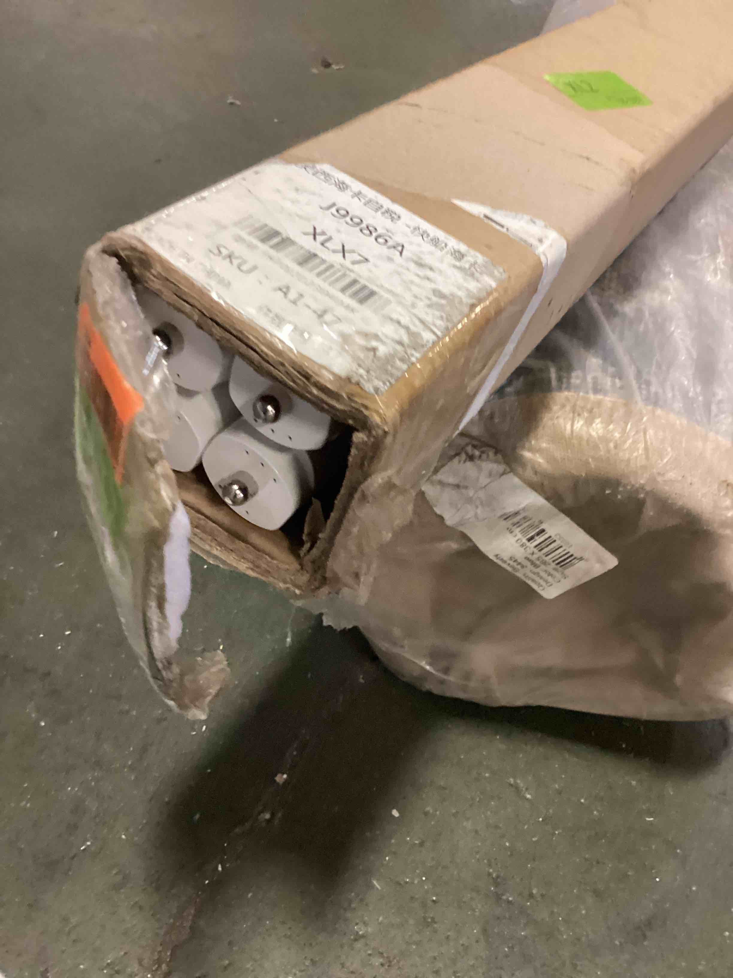 https://s3.amazonaws.com/lotting-images-prod/bidfta/GRN5419117_1693483276064.jpeg