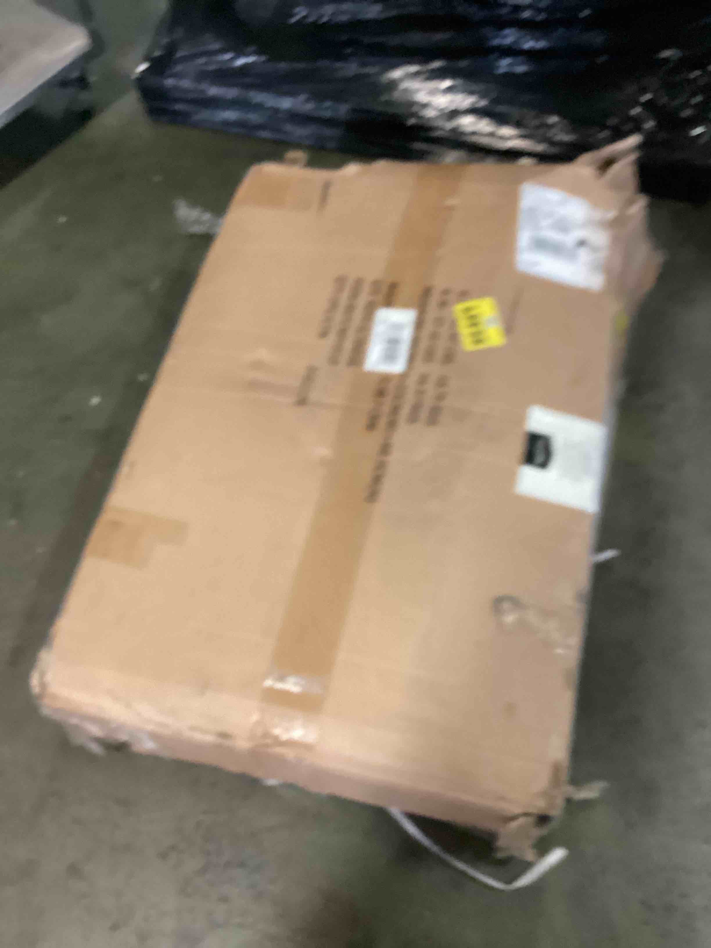 https://s3.amazonaws.com/lotting-images-prod/bidfta/GRN5419323_1693570635116.jpeg